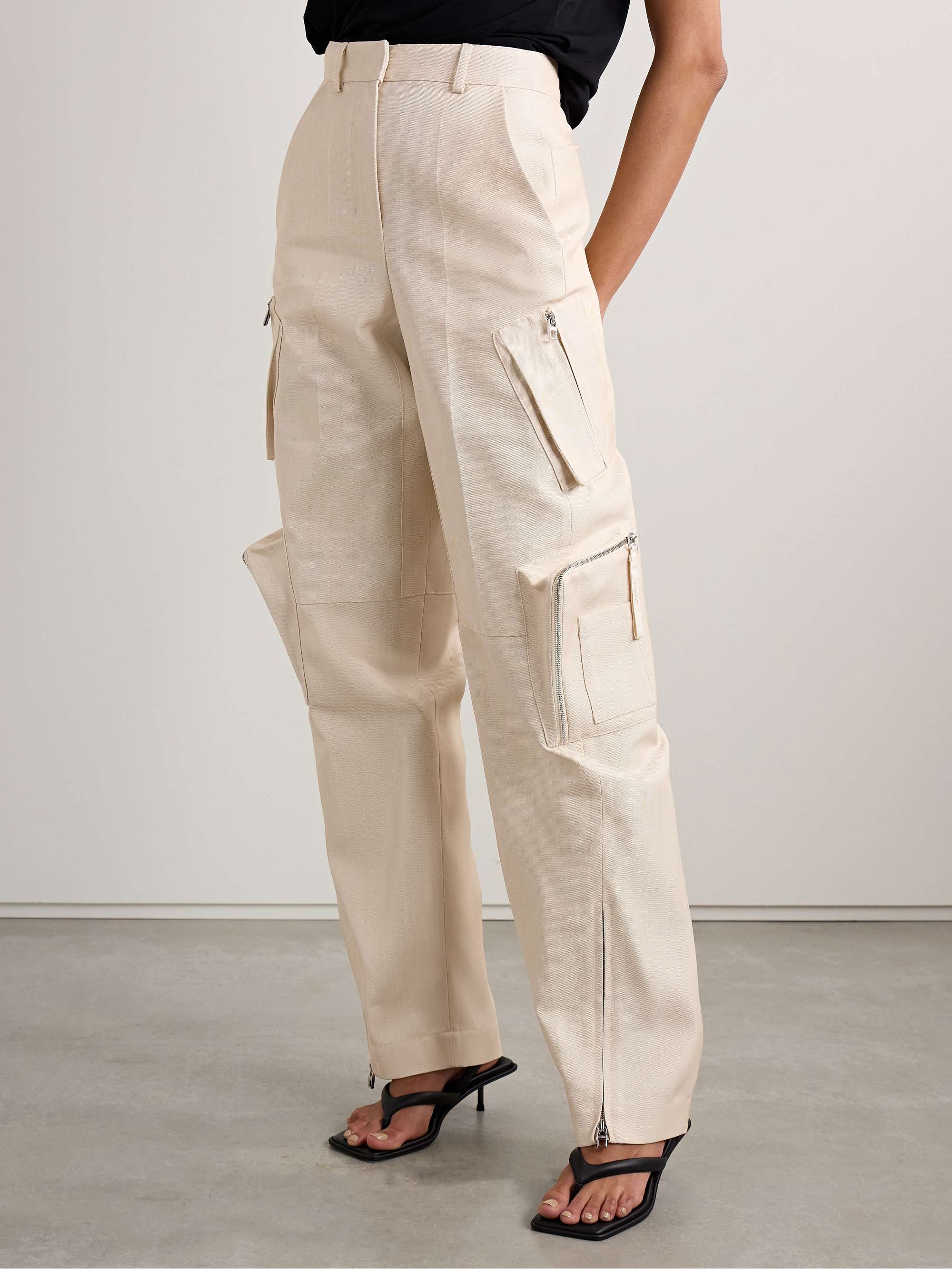 JACQUEMUS 