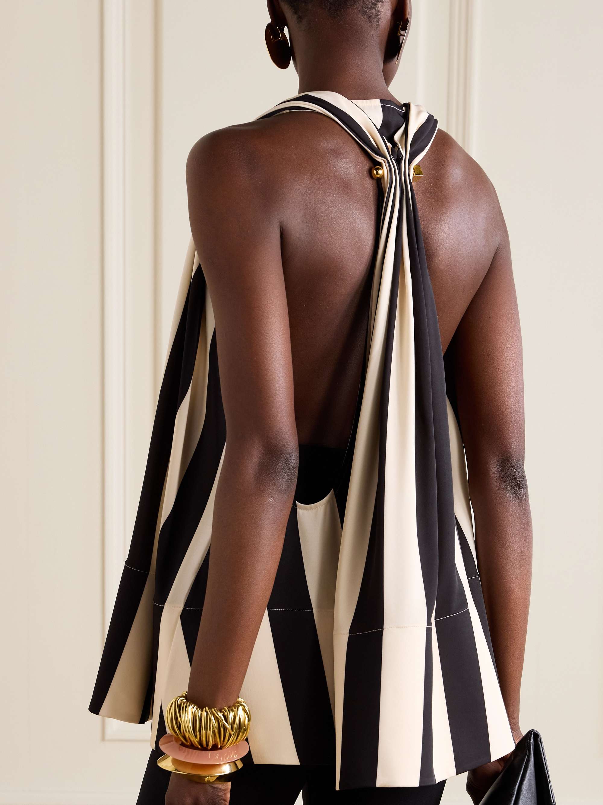 JACQUEMUS 