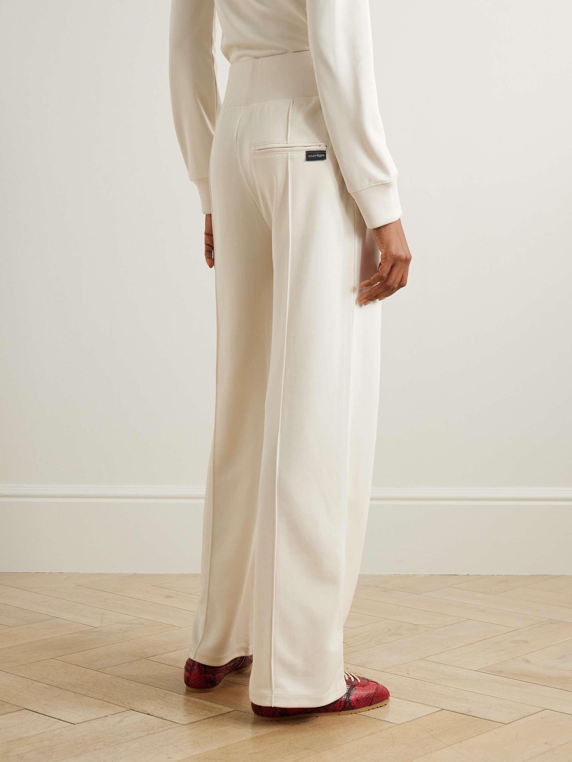 COURRÈGES 