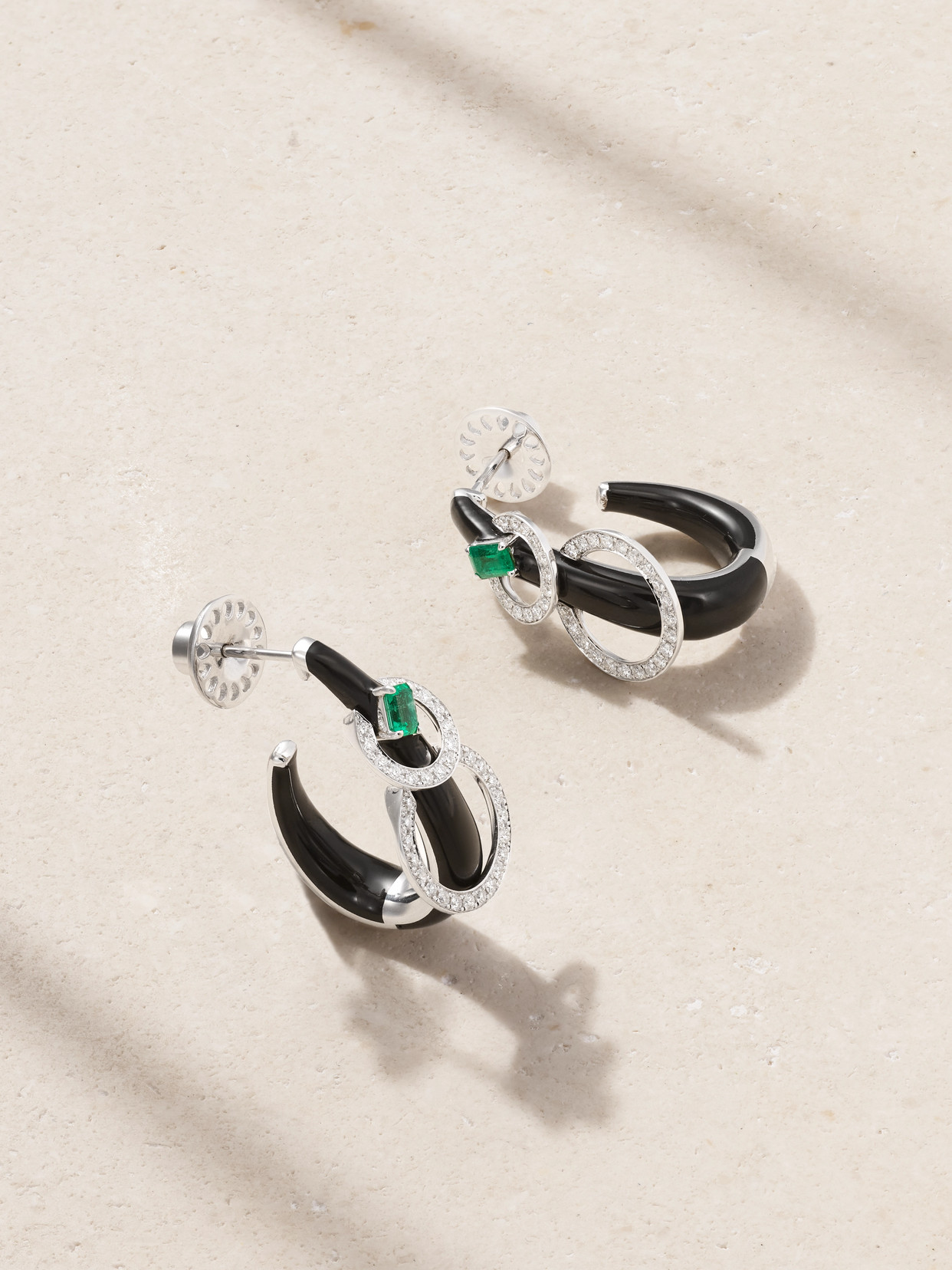 Nikos Koulis - 18-karat White Gold, Enamel, Diamonds And Emerald Hoop Earrings - Silver