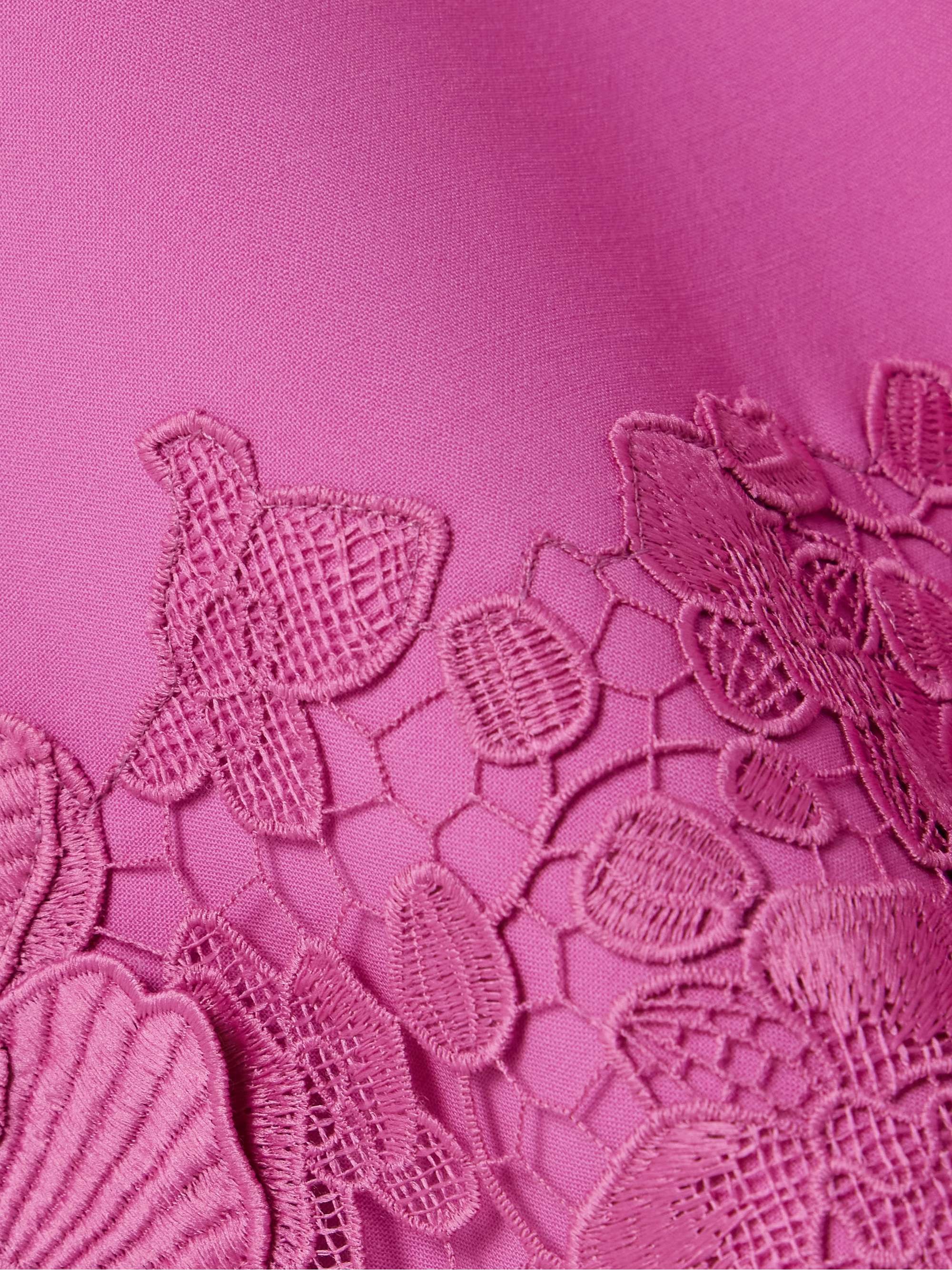 OSCAR DE LA RENTA 