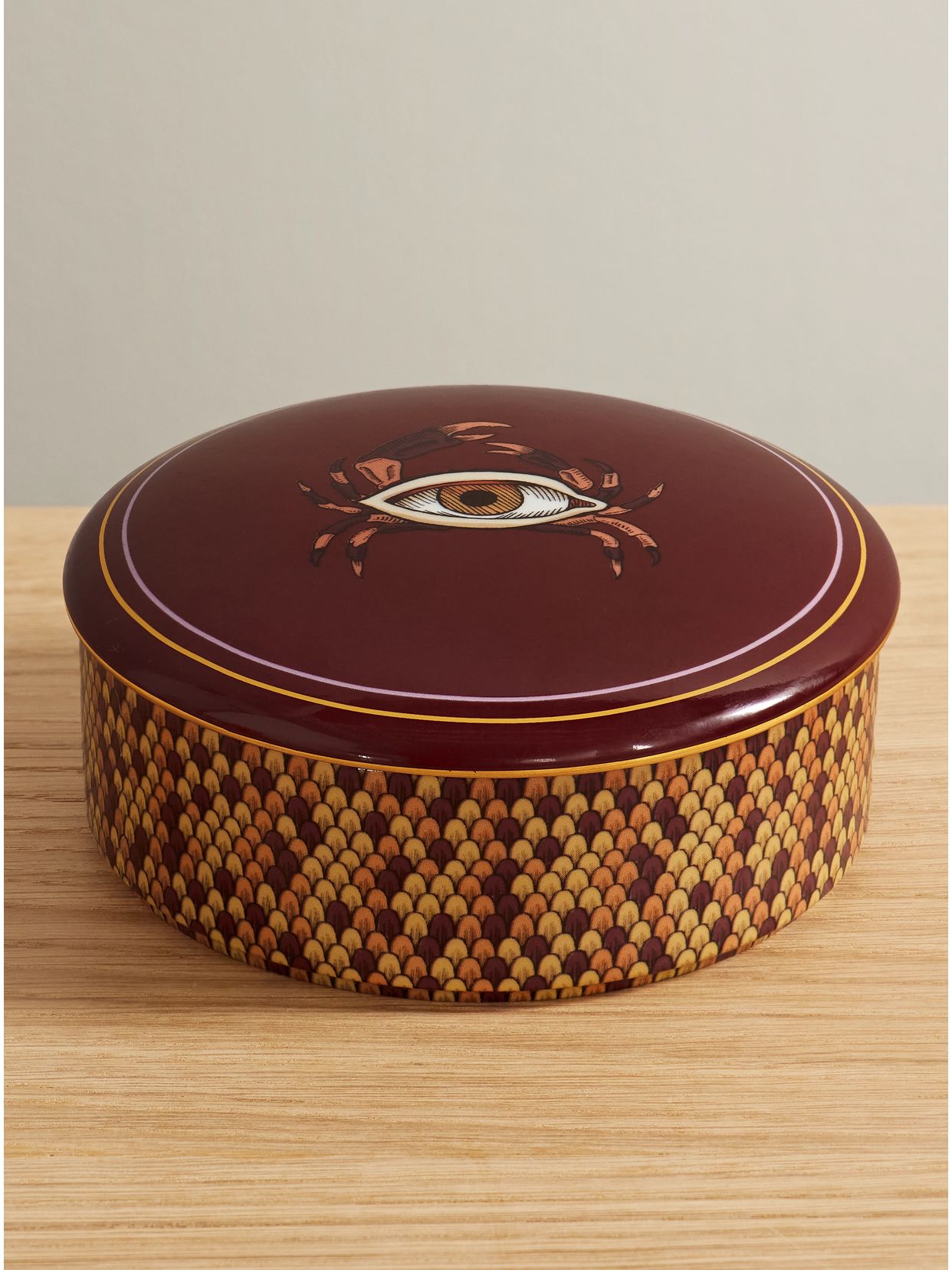 Keepsake gold-plated porcelain trinket box