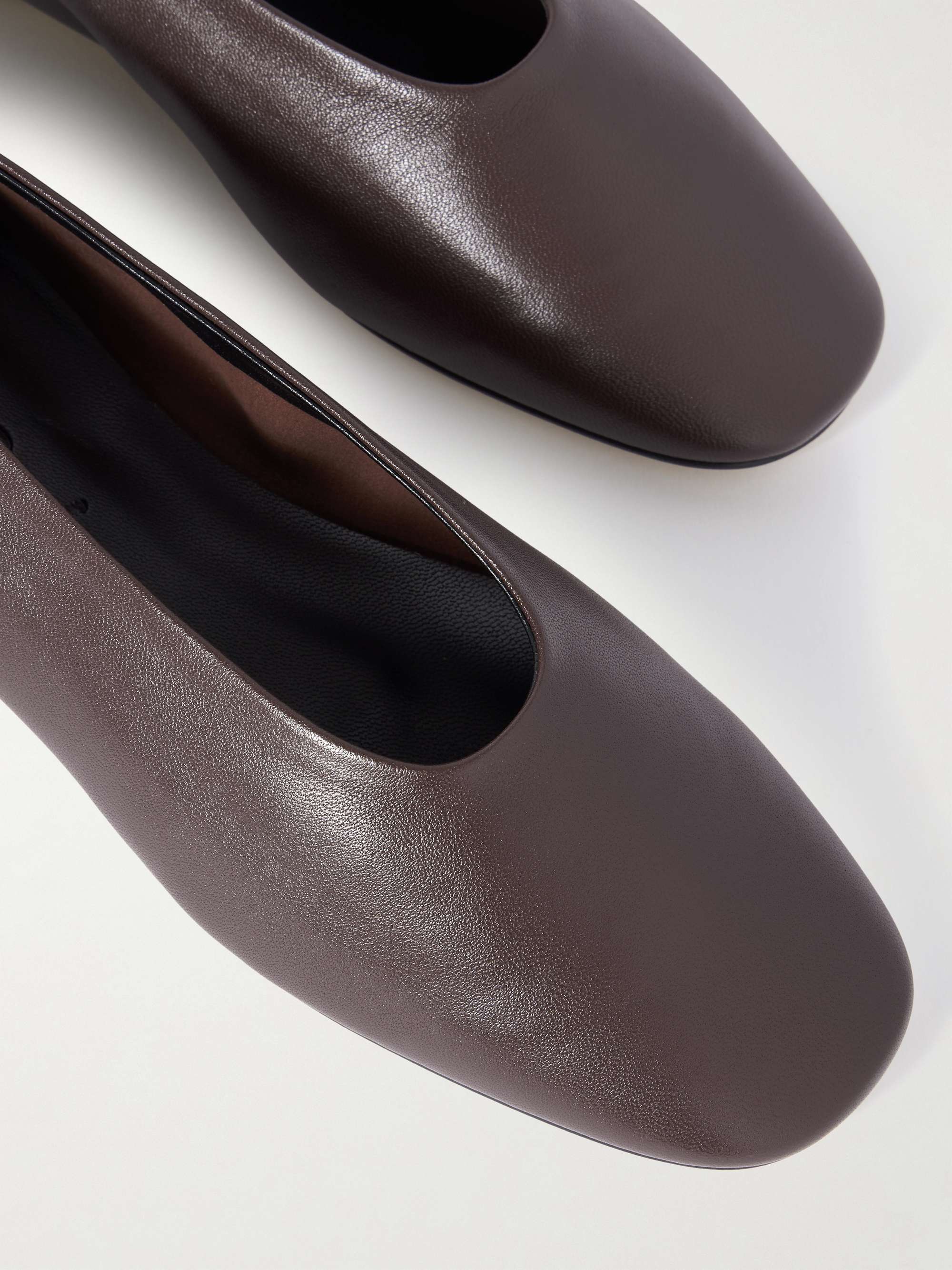 AEYDE Ballerines en cuir Kirsten