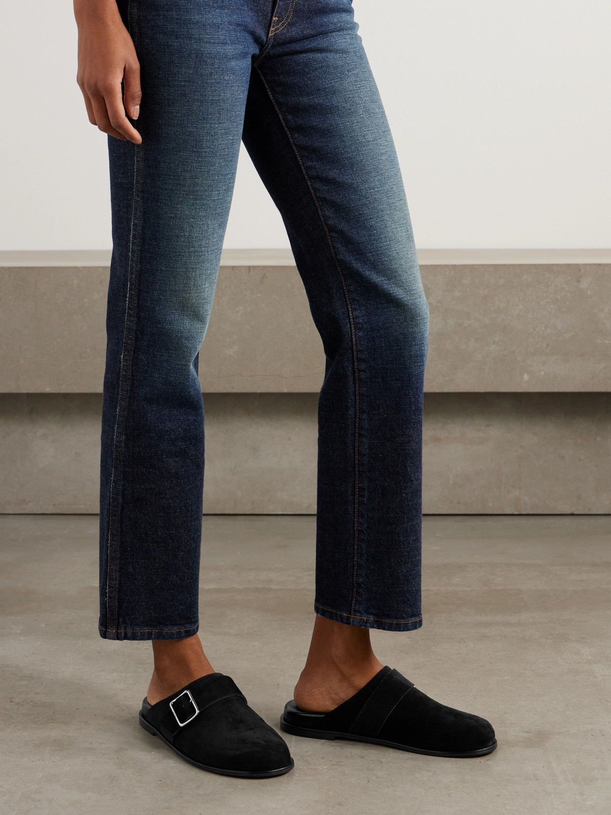 Aeyde Finja Suede Slides In Black
