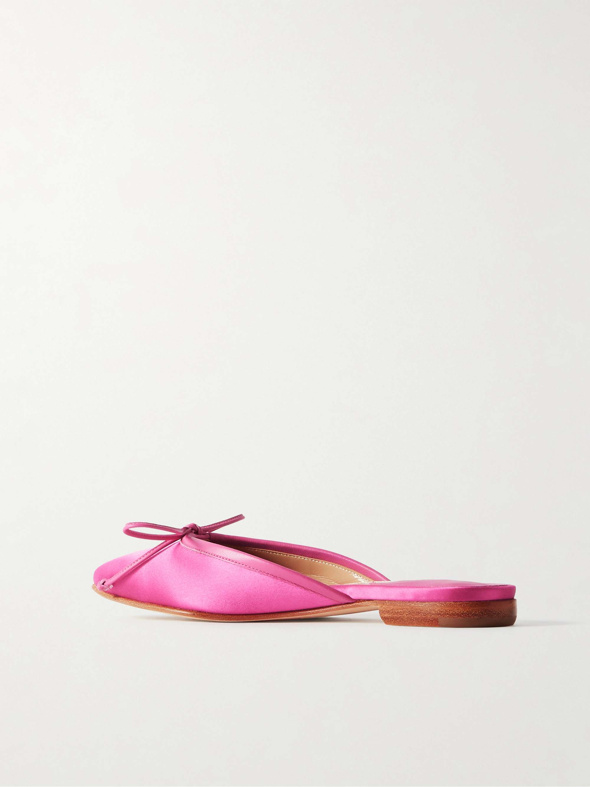 MANOLO BLAHNIK 