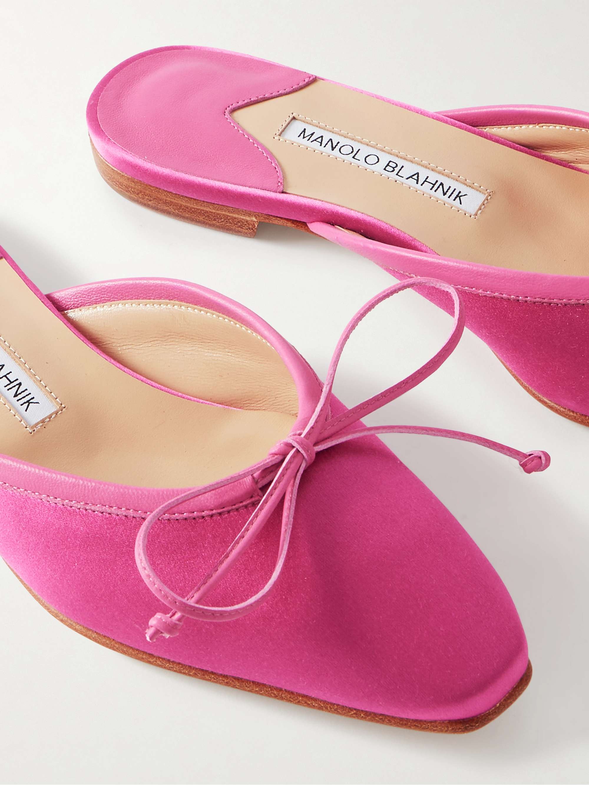 MANOLO BLAHNIK 