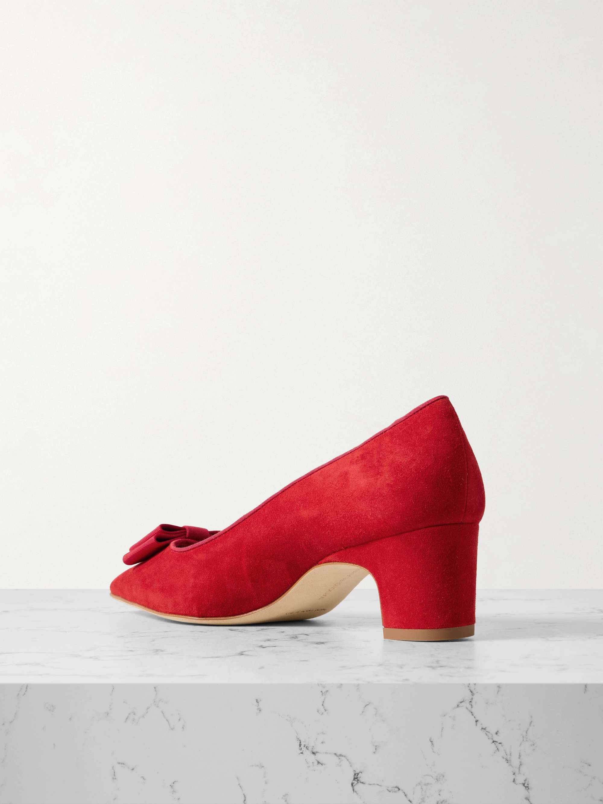 MANOLO BLAHNIK 