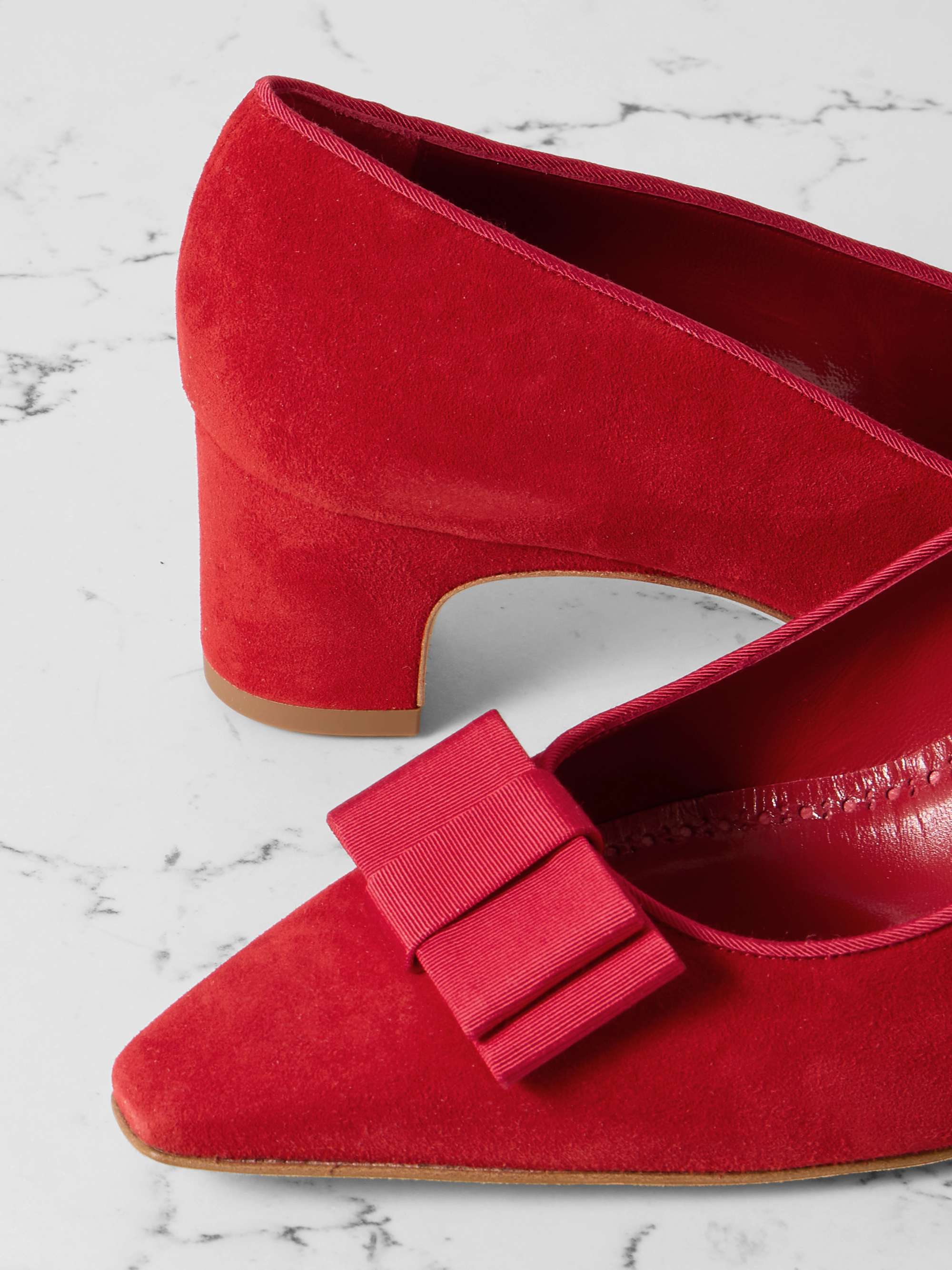 MANOLO BLAHNIK 