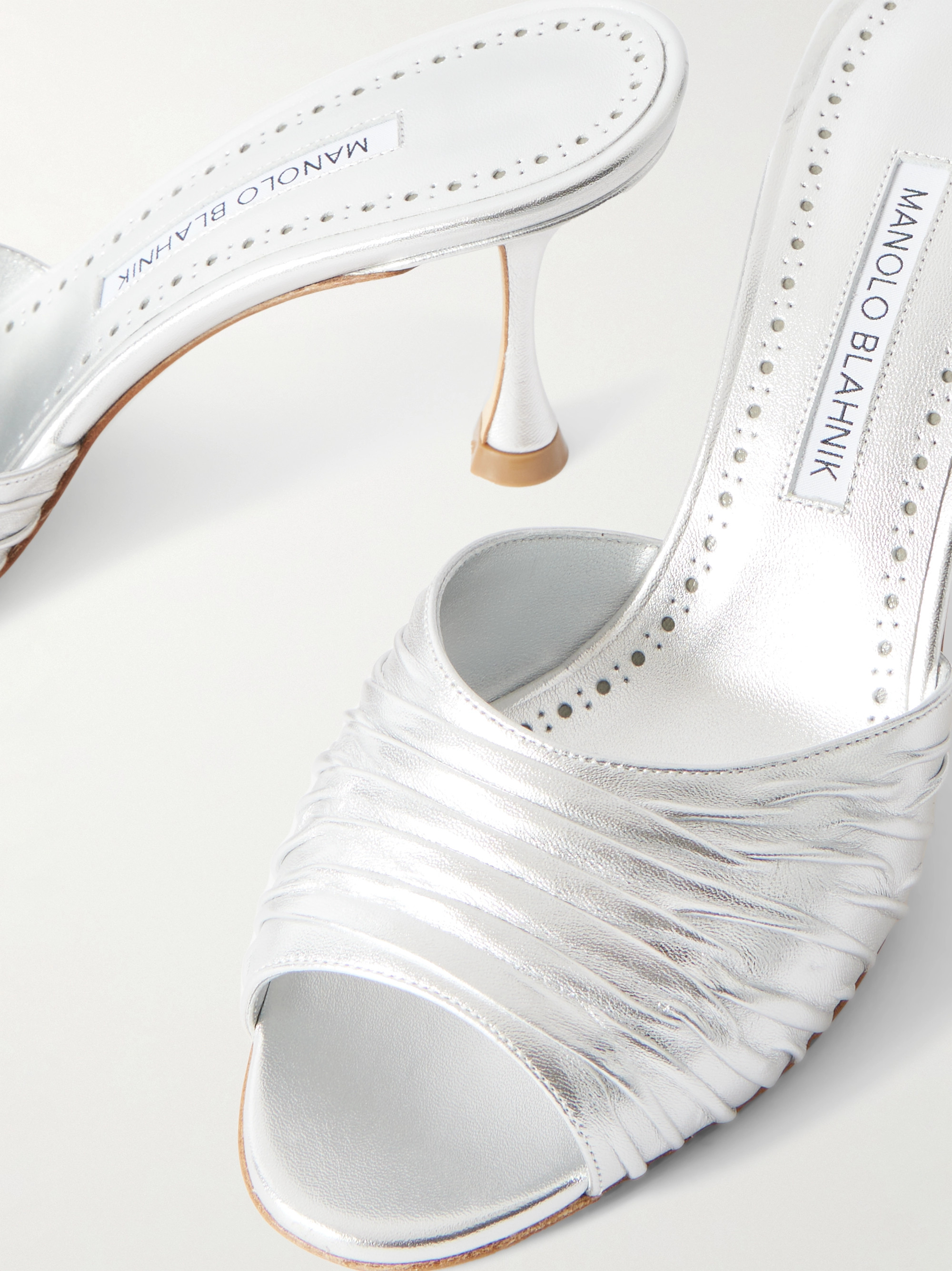 MANOLO BLAHNIK - Pirua 70 crinkled metallic leather mules | Plush