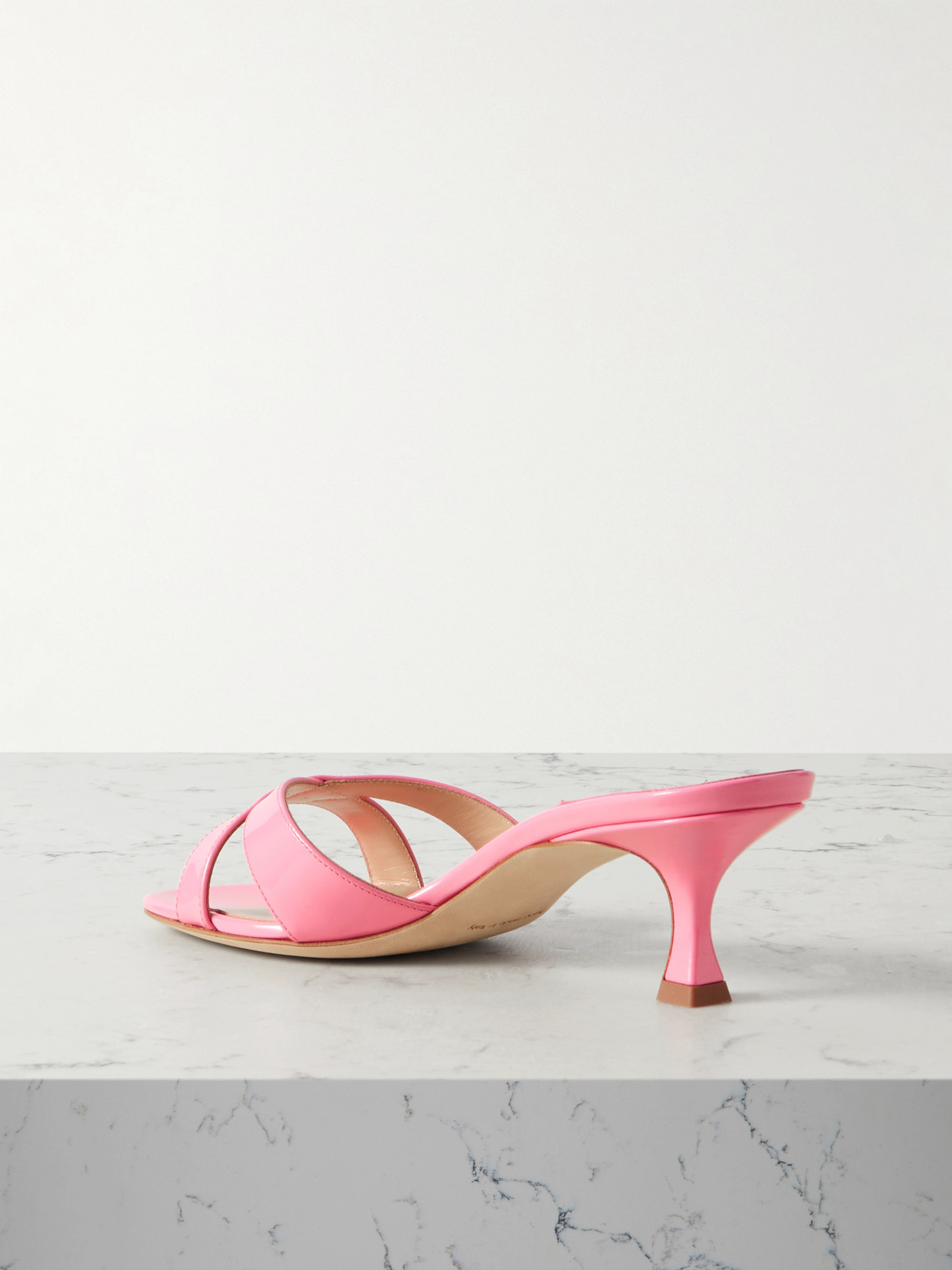 Manolo Blahnik Callamu 50 Patent-leather Mules In Pink