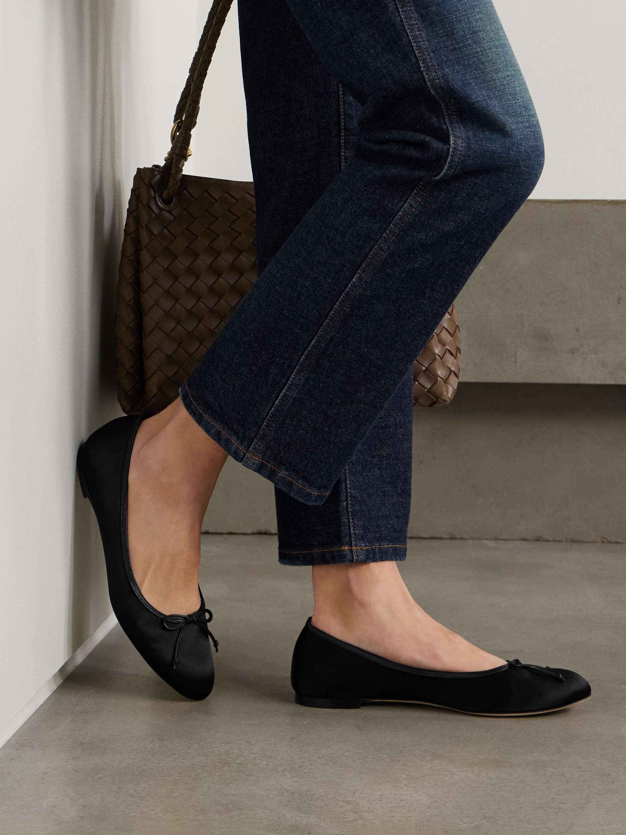 MANOLO BLAHNIK 