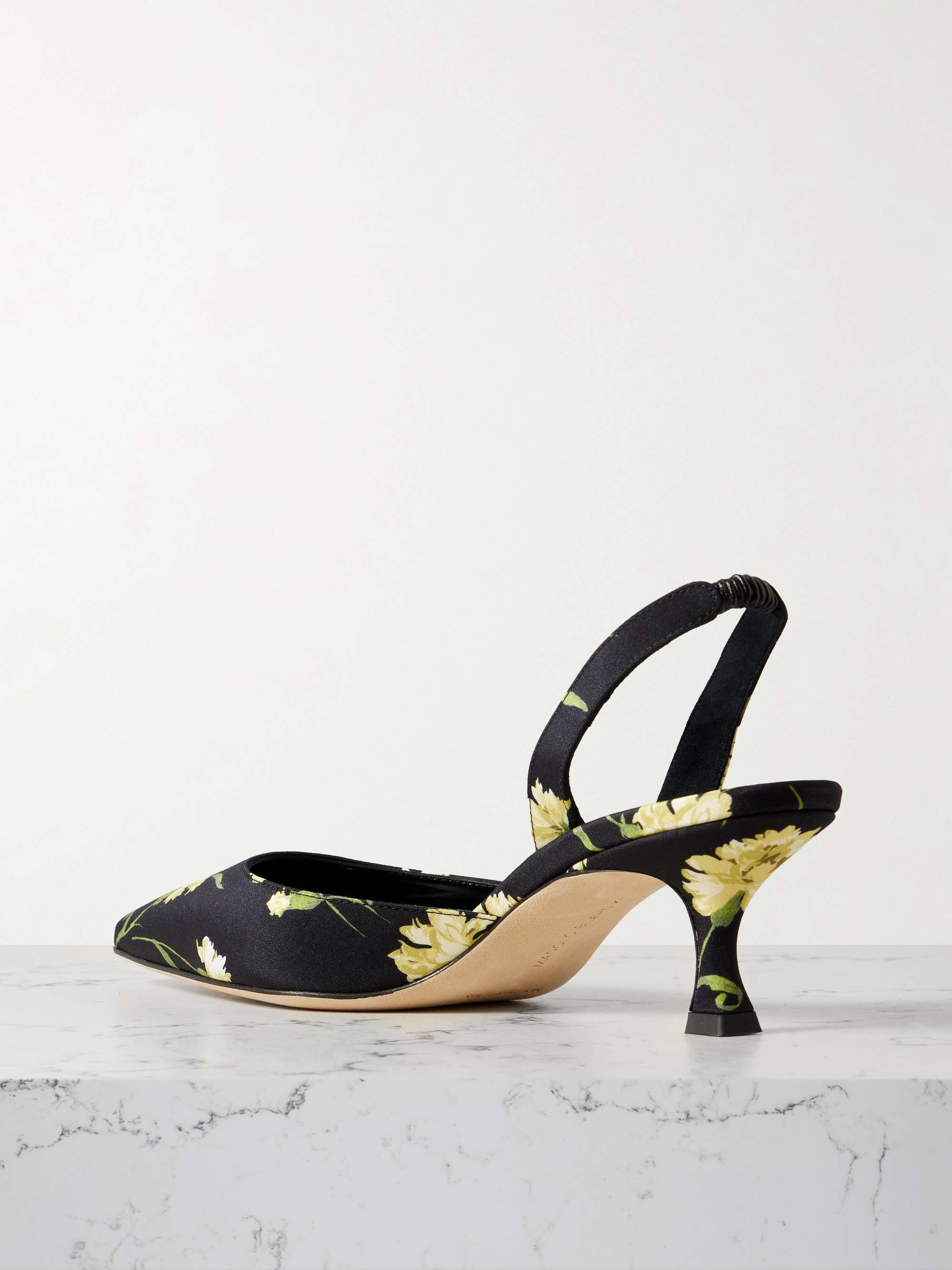 MANOLO BLAHNIK 