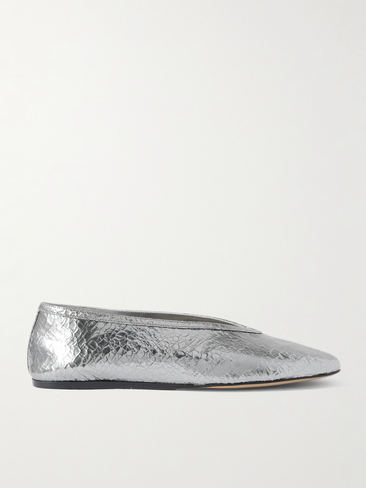 Le Monde Beryl Luna Metallic Crinkled-leather Ballet Flats In Silver