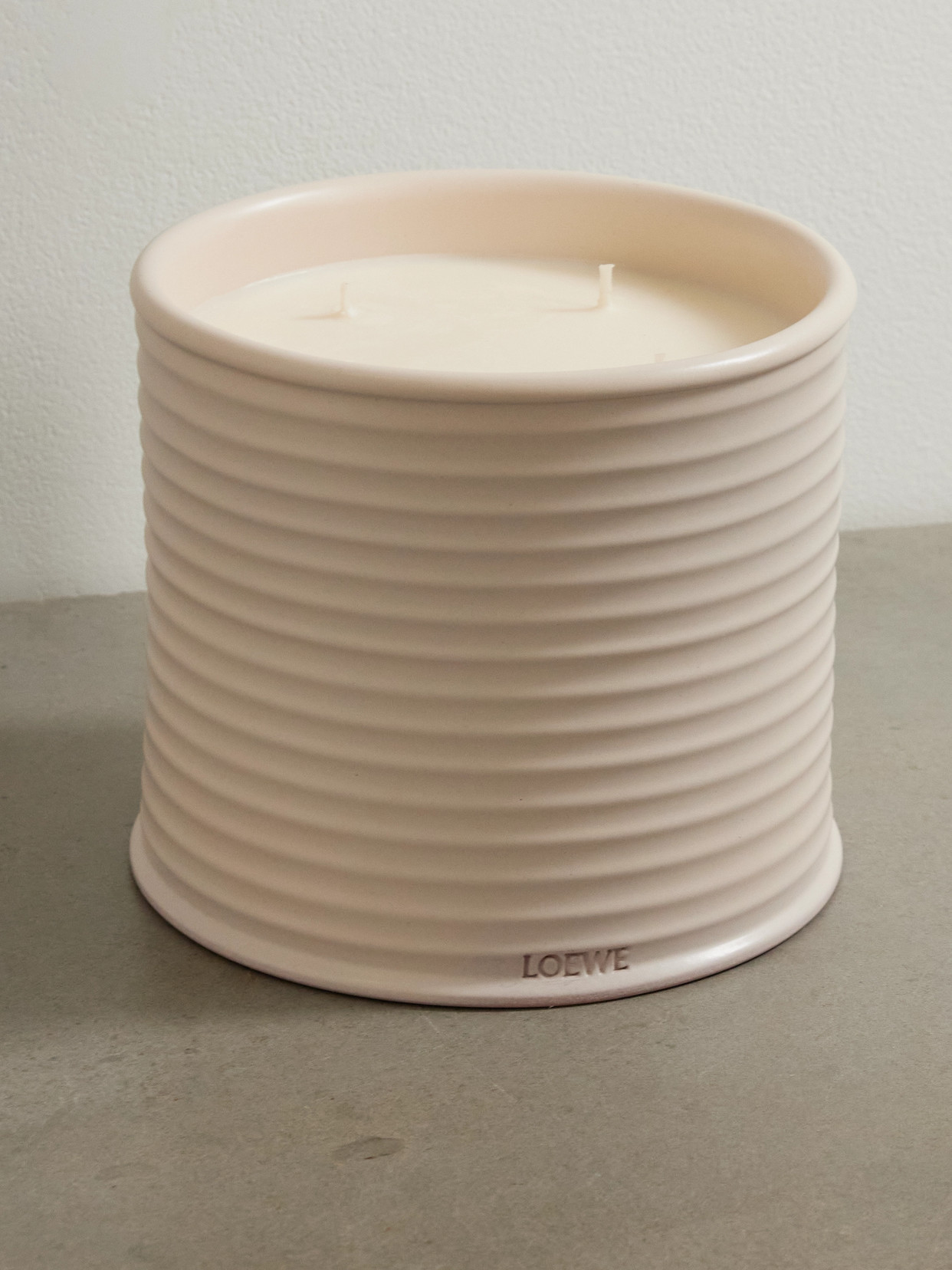 LOEWE PERFUMES - Oregano Large Scented Candle, 2120g - Cream