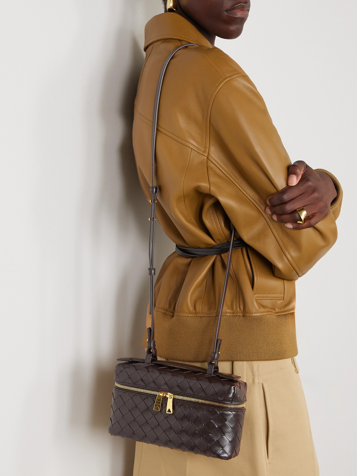 Bottega Veneta Bang Bang Vanity-case In Brown