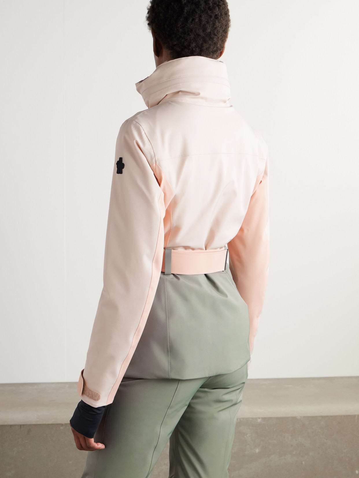 Moncler Hainets Belted Hooded Padded Color-block Ski Jacket In Pink