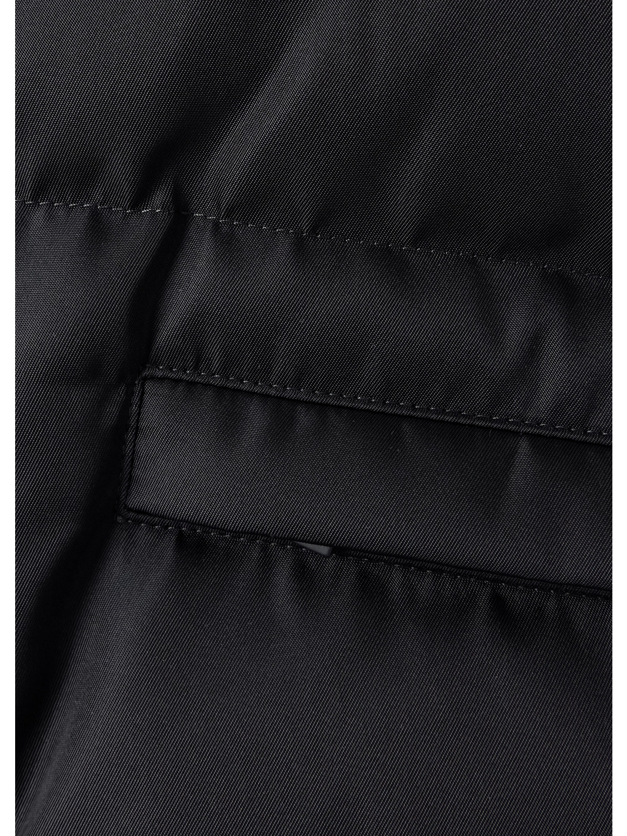 Moncler Vissec Quilted Drill Down Jacket In Black