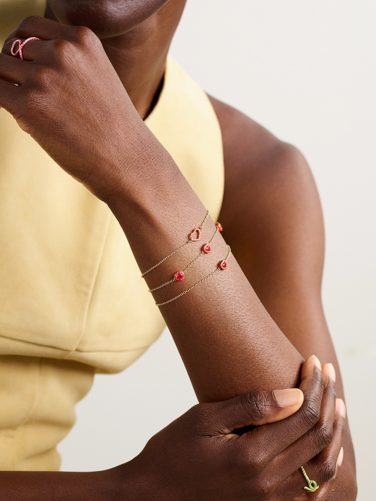 Alison Lou Heart By The Yard 14-karat Gold, Laboratory-grown Ruby And Enamel Bracelet In Red