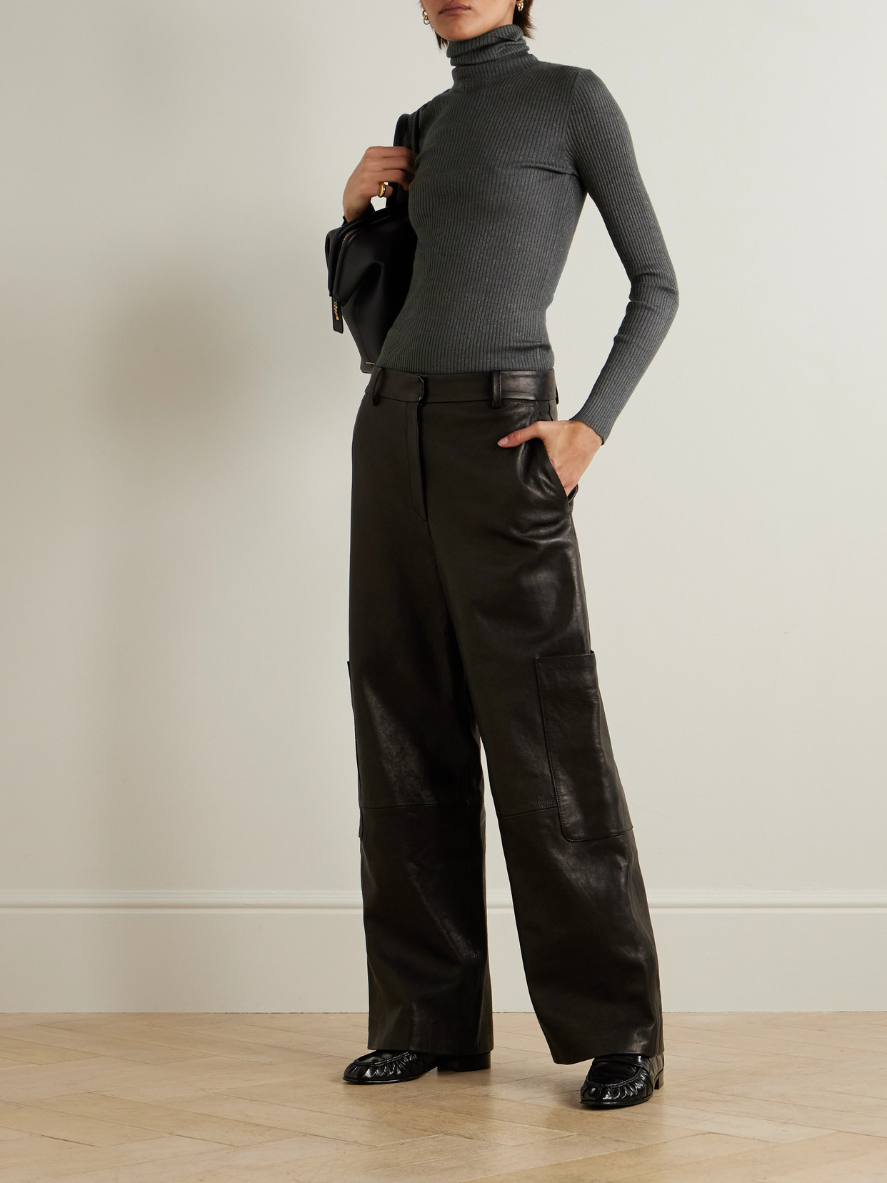 BRUNELLO CUCINELLI RIBBED METALLIC CASHMERE-BLEND TURTLENECK SWEATER
