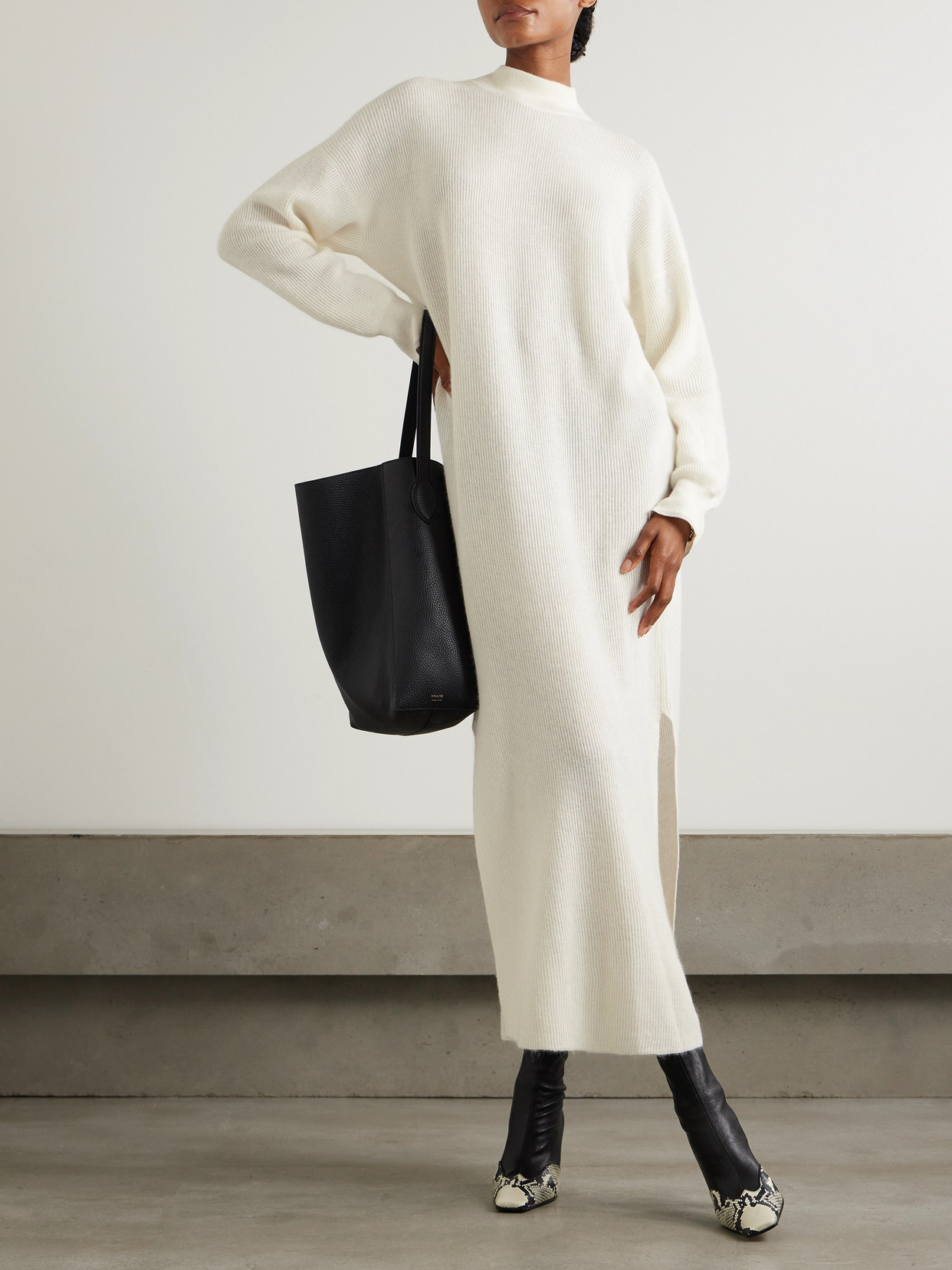 Brunello Cucinelli Ribbed Alpaca And Cotton-blend Midi Dress In Off-white