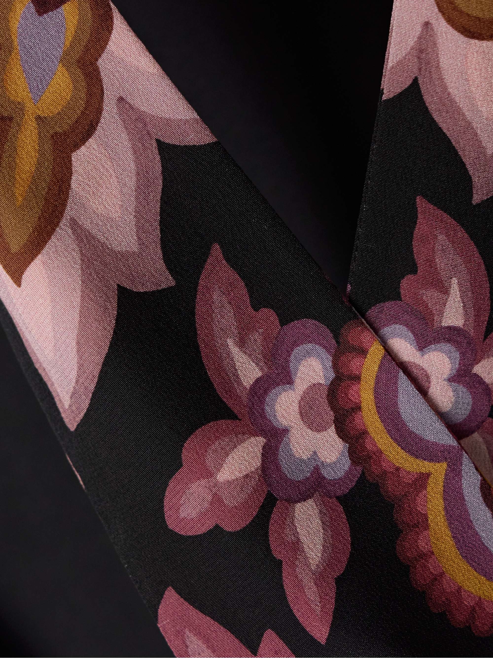 ETRO 