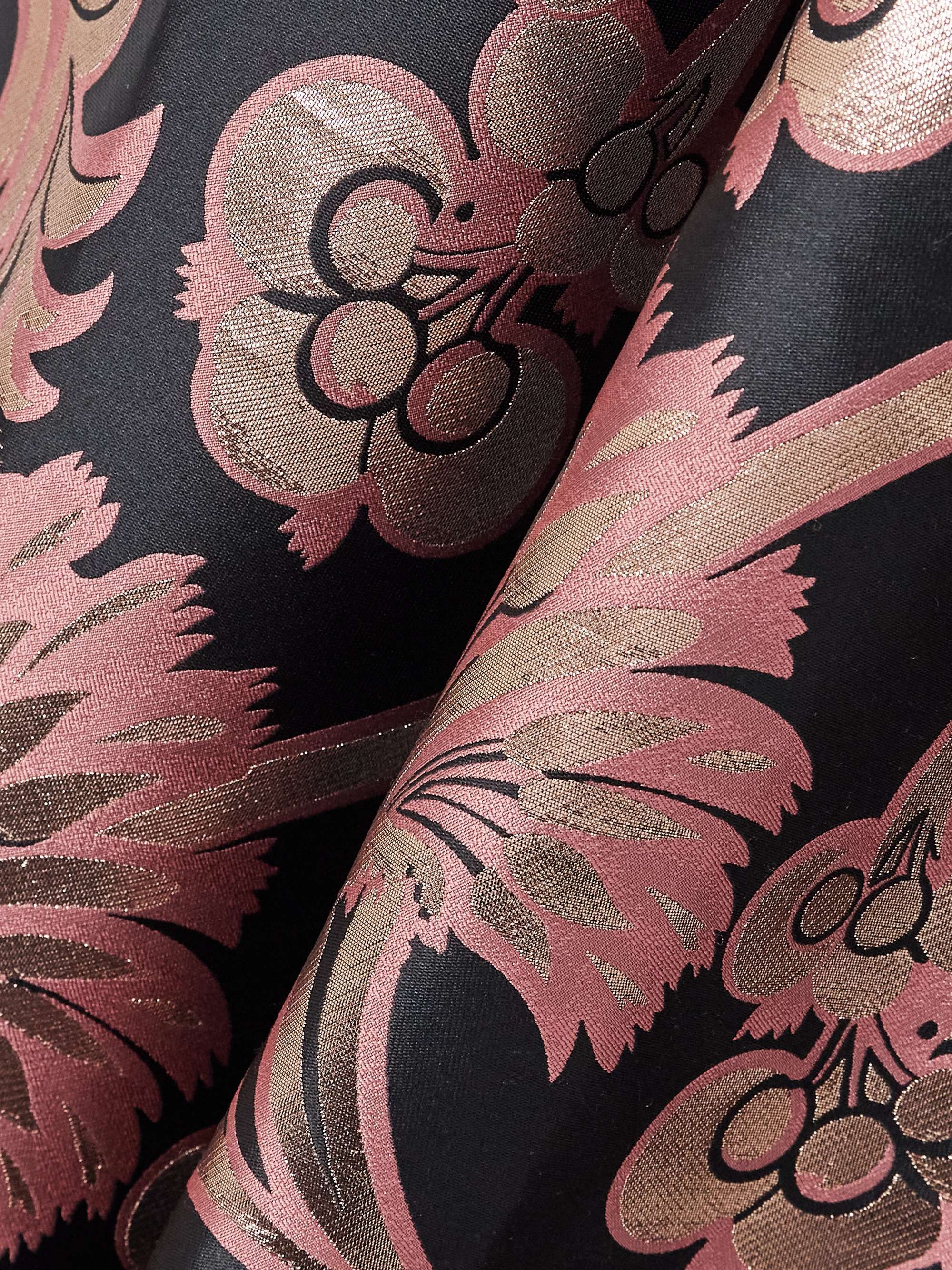 ETRO 