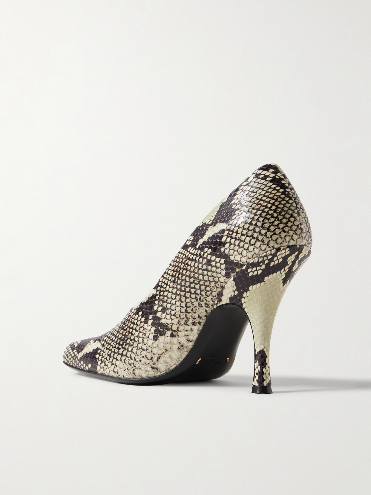 Eva Snake-Effect Pumps