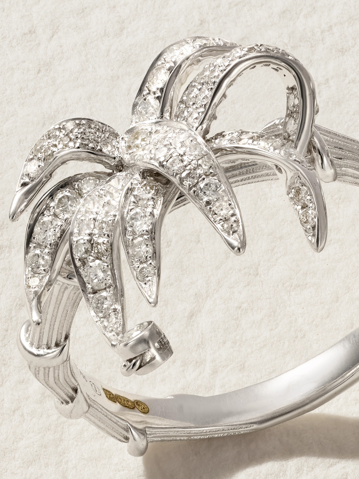YVONNE LÉON PARADISE ISLAND 18-KARAT WHITE GOLD AND DIAMOND RING