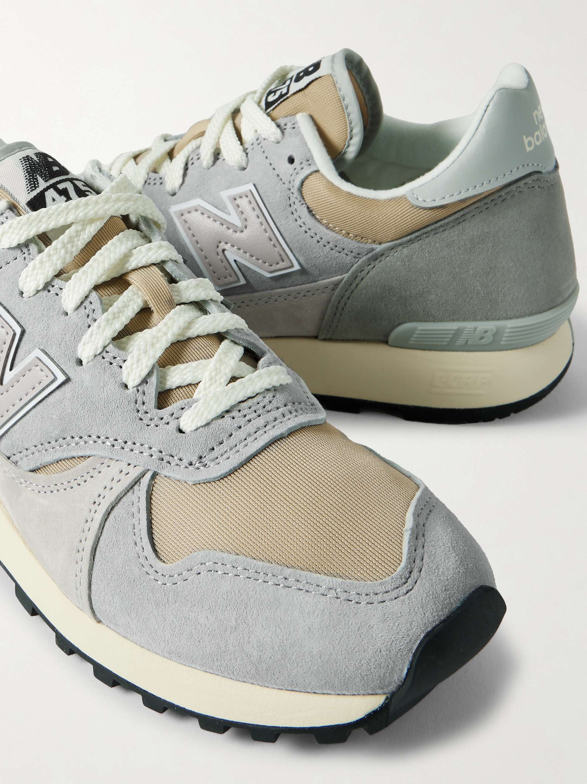 NEW BALANCE 