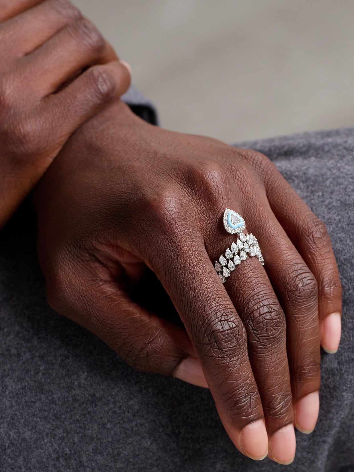 Kamyen Heart Of The Ocean 18kt White Gold Ring With Diamonds In Silver
