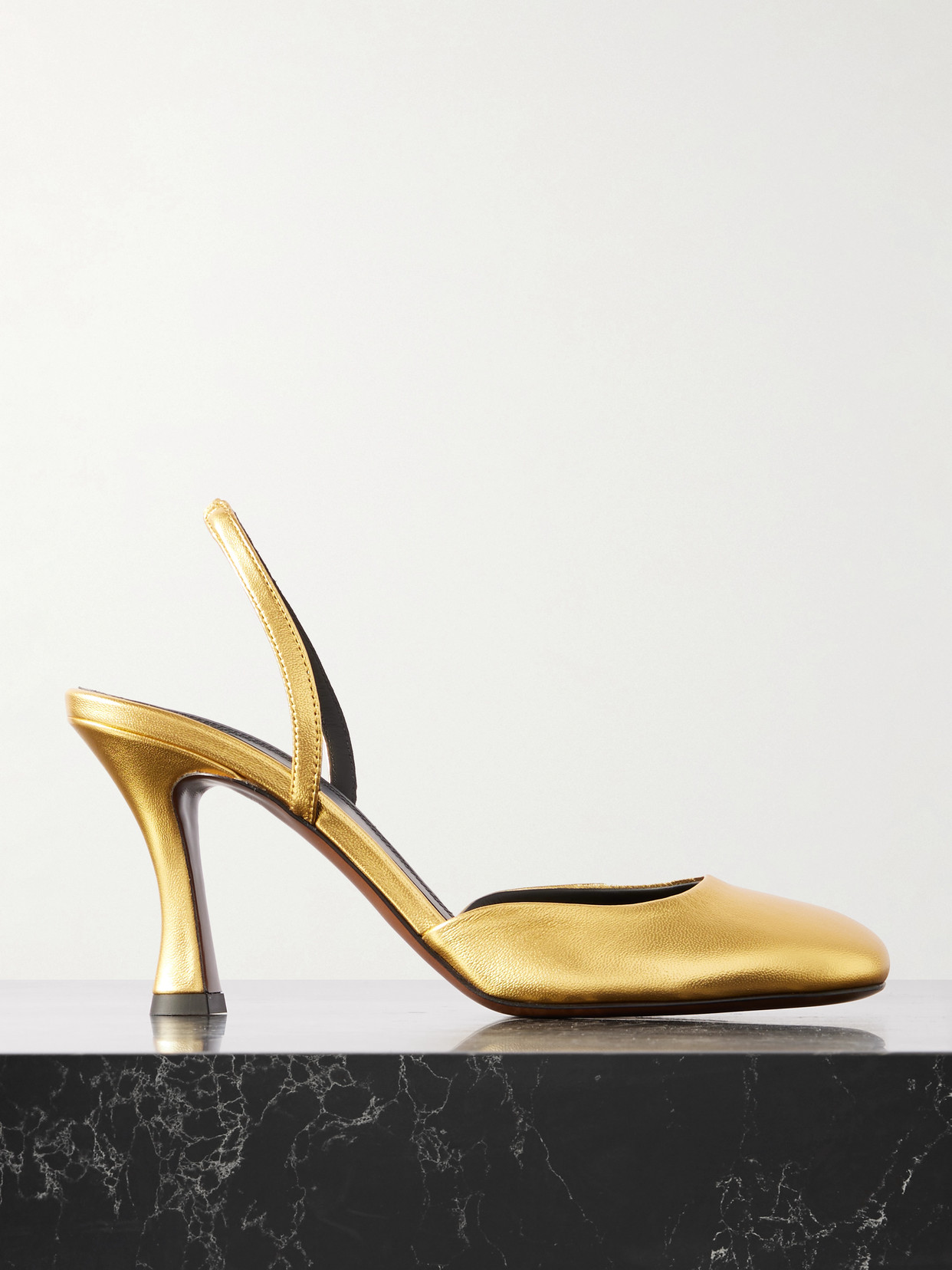 Neous Baten Metallic Leather Slingback Pumps In Gold