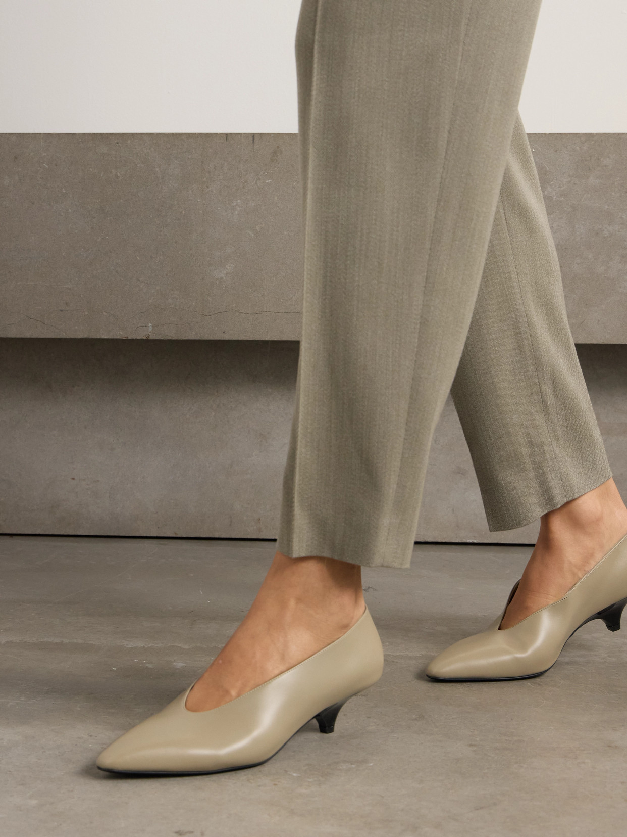 Loro Piana Rebecca Leather Pumps In Green