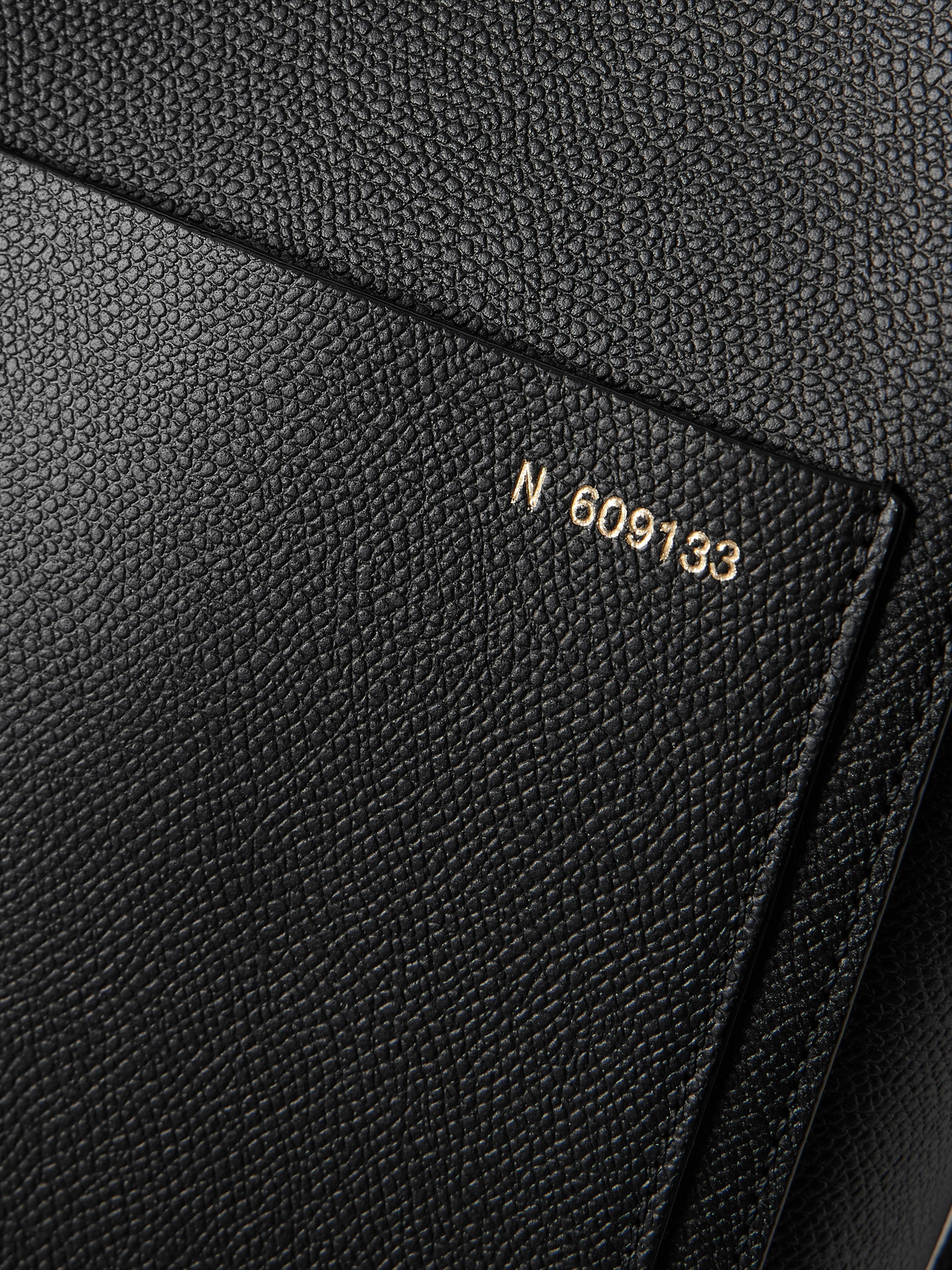 Valextra Small Textured-leather Bucket Bag In Black