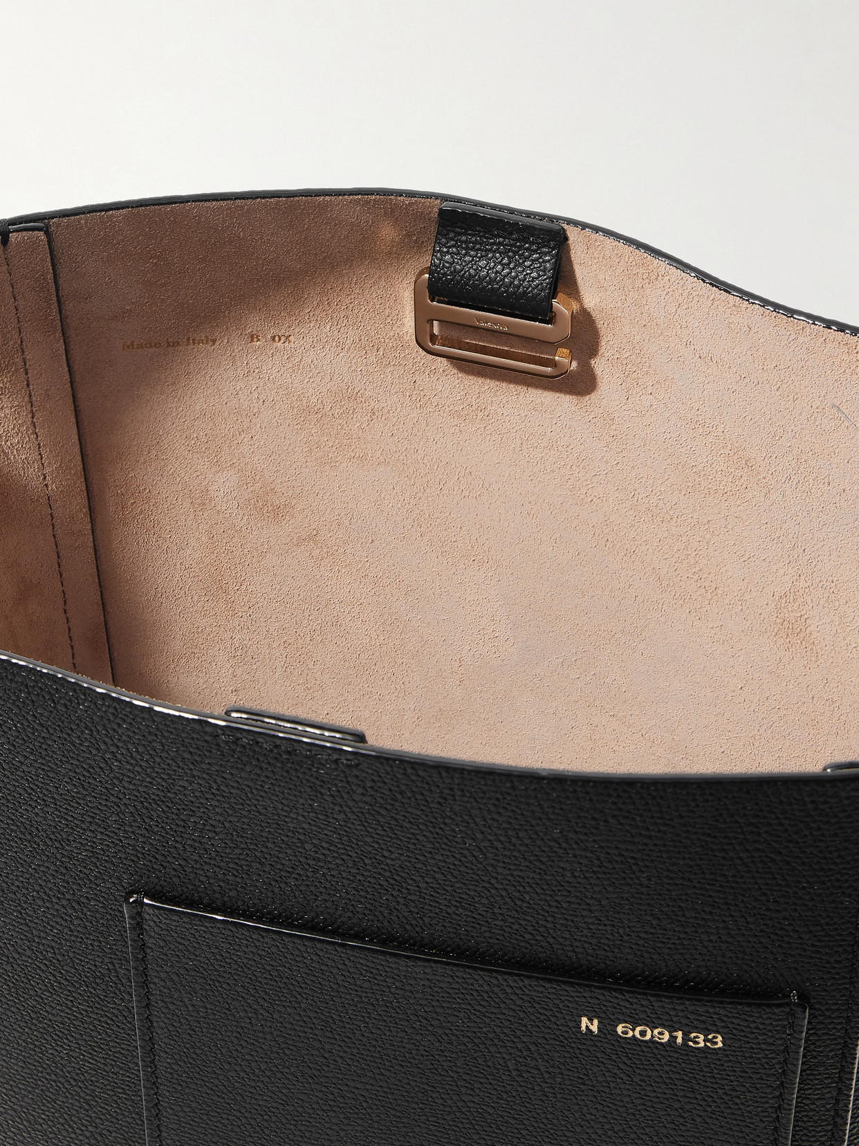 Valextra Small Textured-leather Bucket Bag In Black
