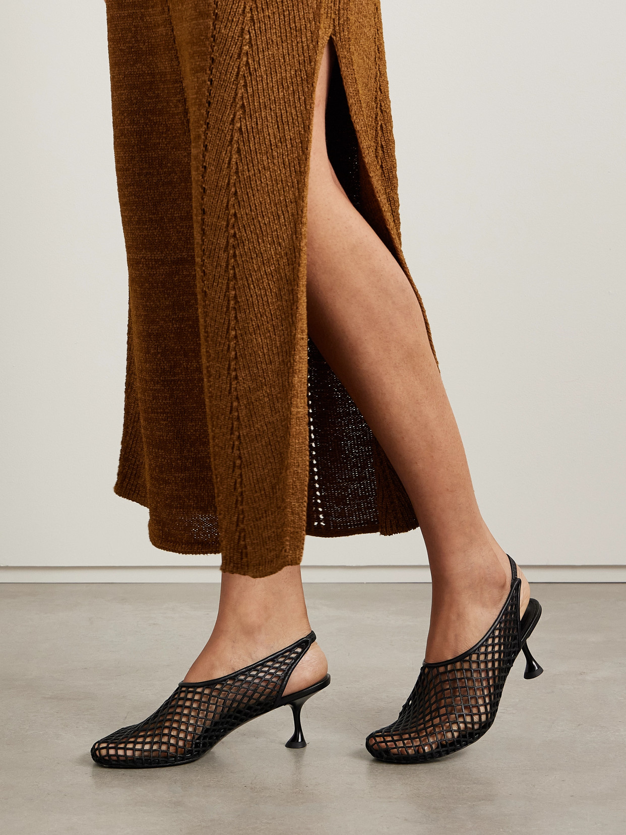 Tee 60 Cutout Leather Slingback Pumps