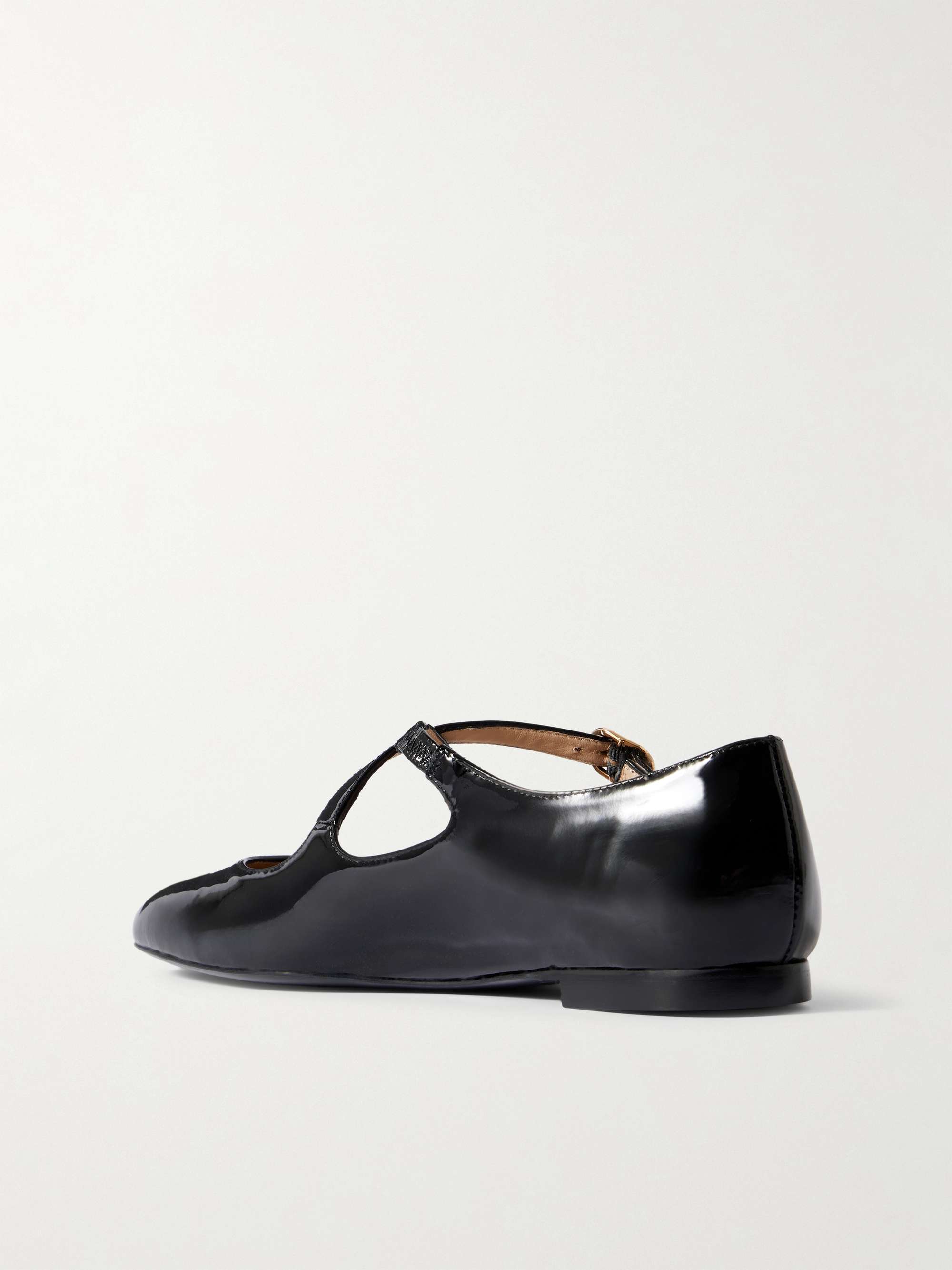 STUART WEITZMAN 
