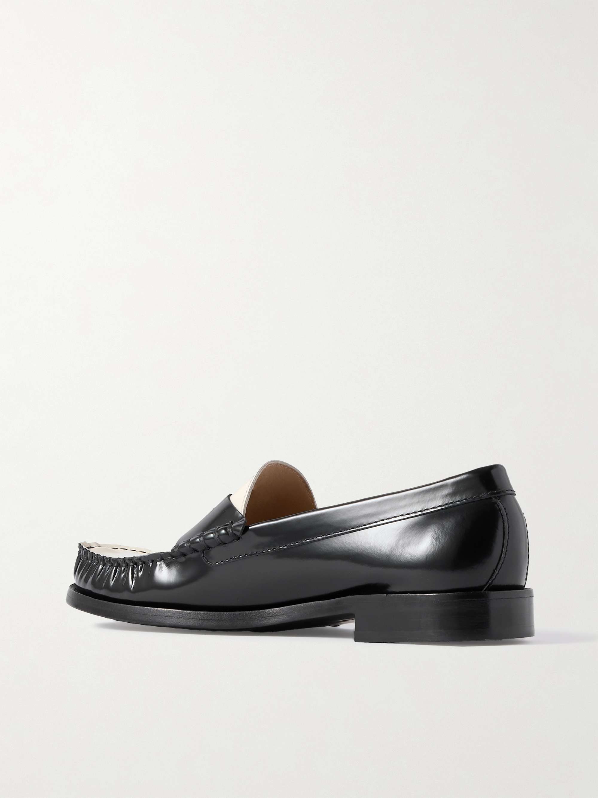 STUART WEITZMAN 