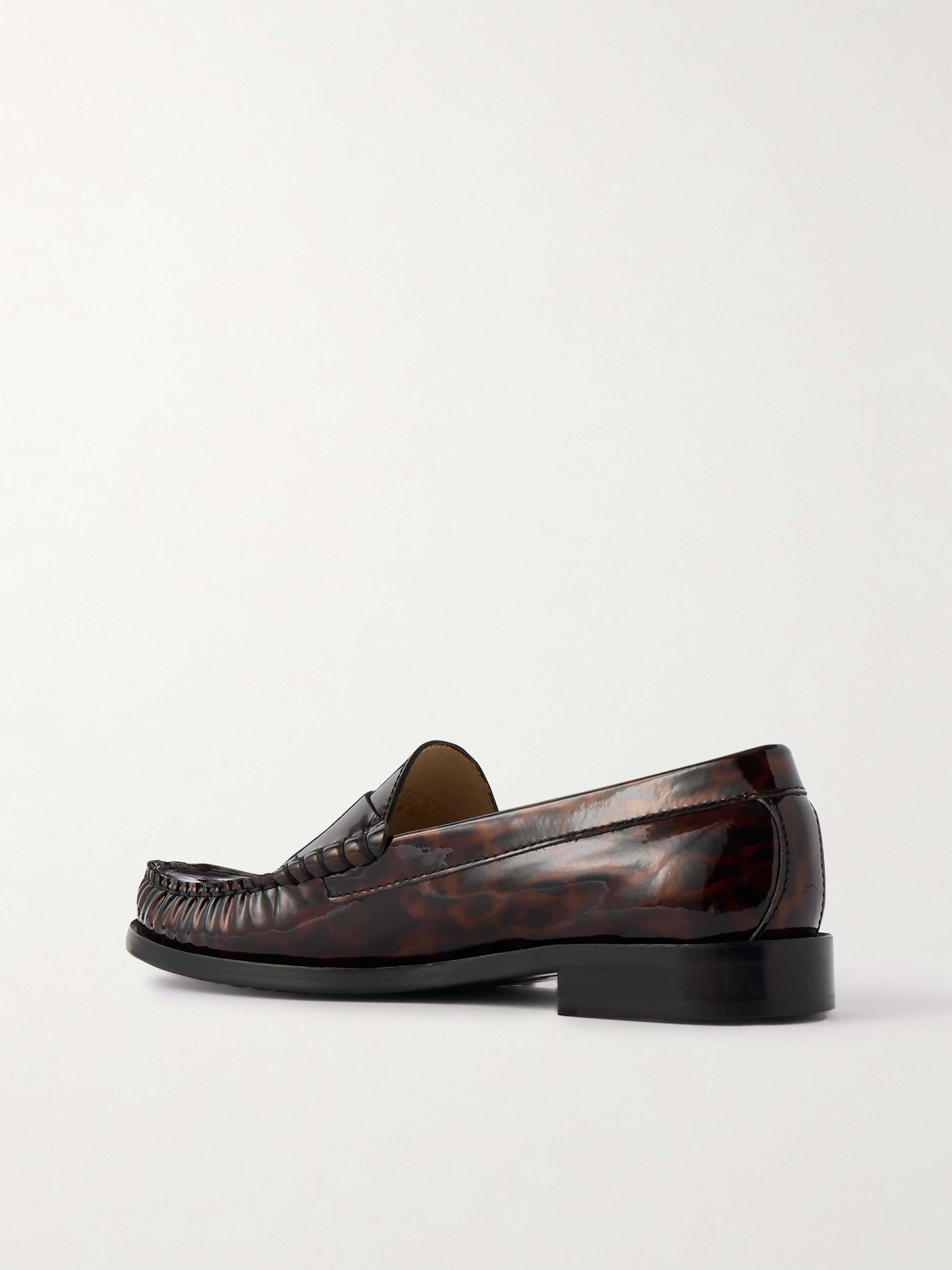STUART WEITZMAN 