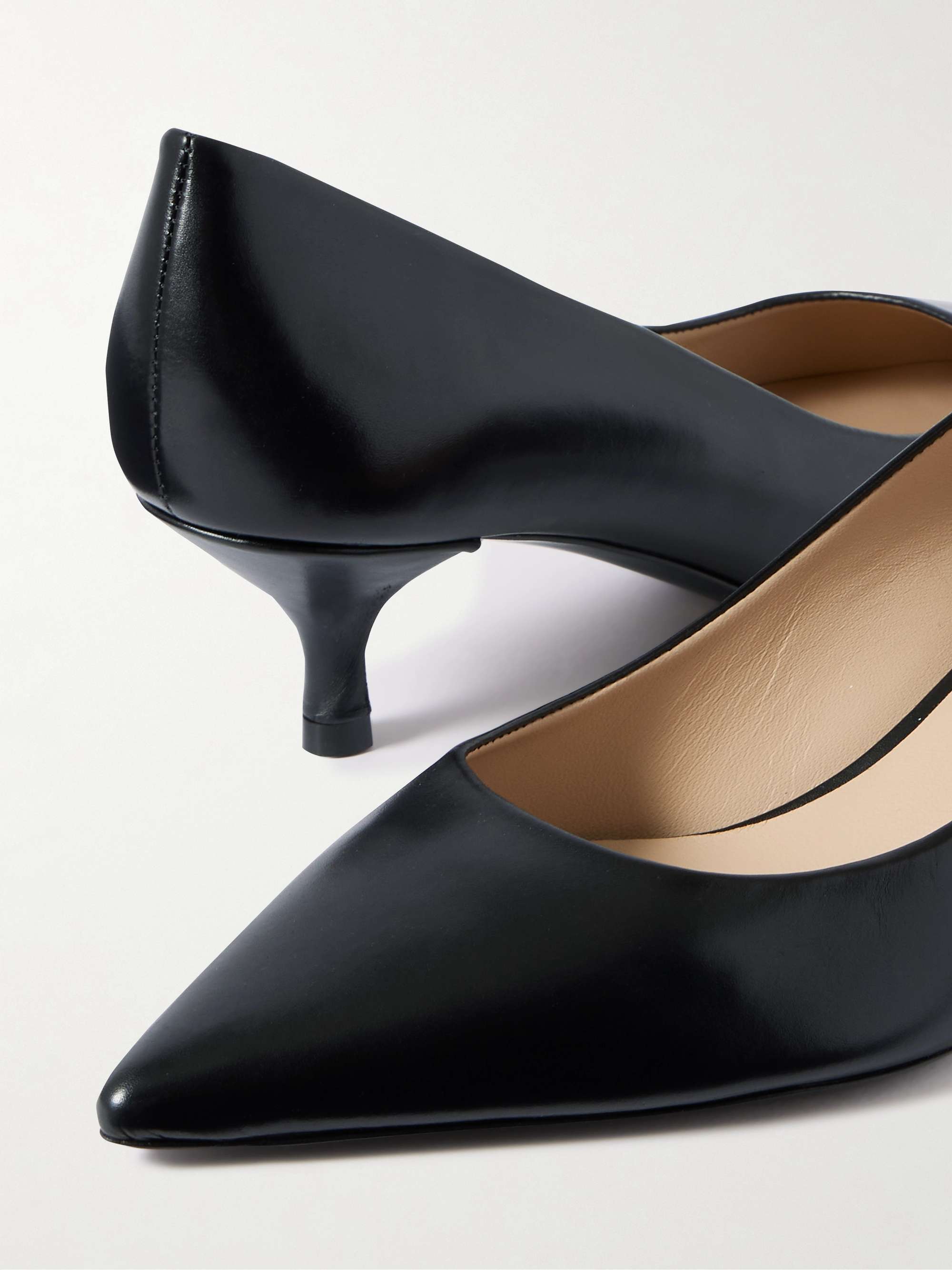 STUART WEITZMAN 