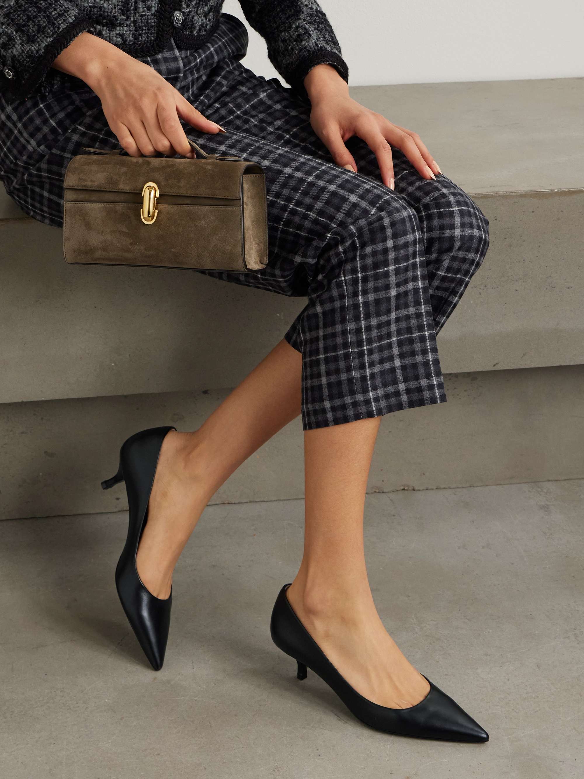 STUART WEITZMAN 