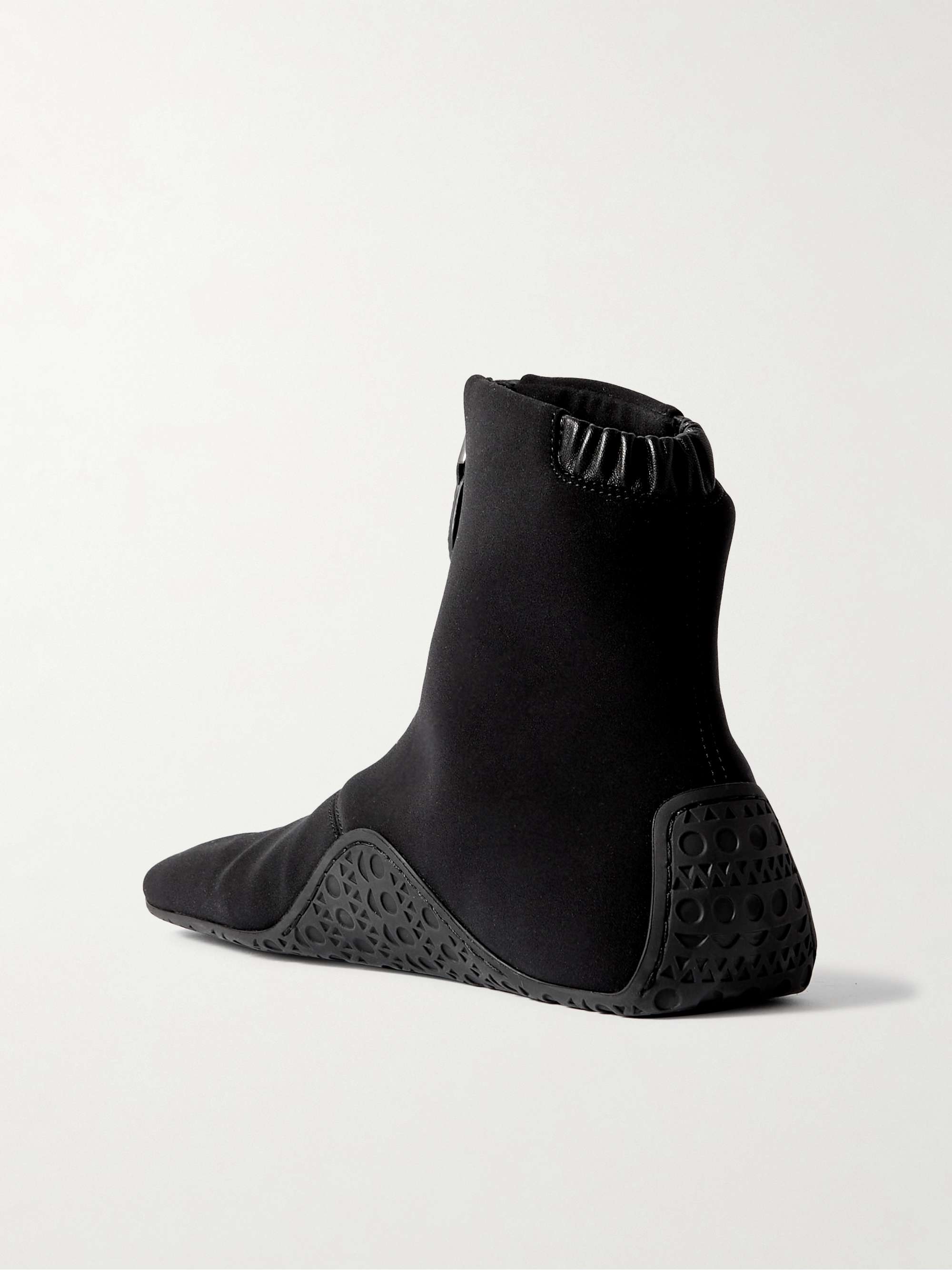 ALAÏA 