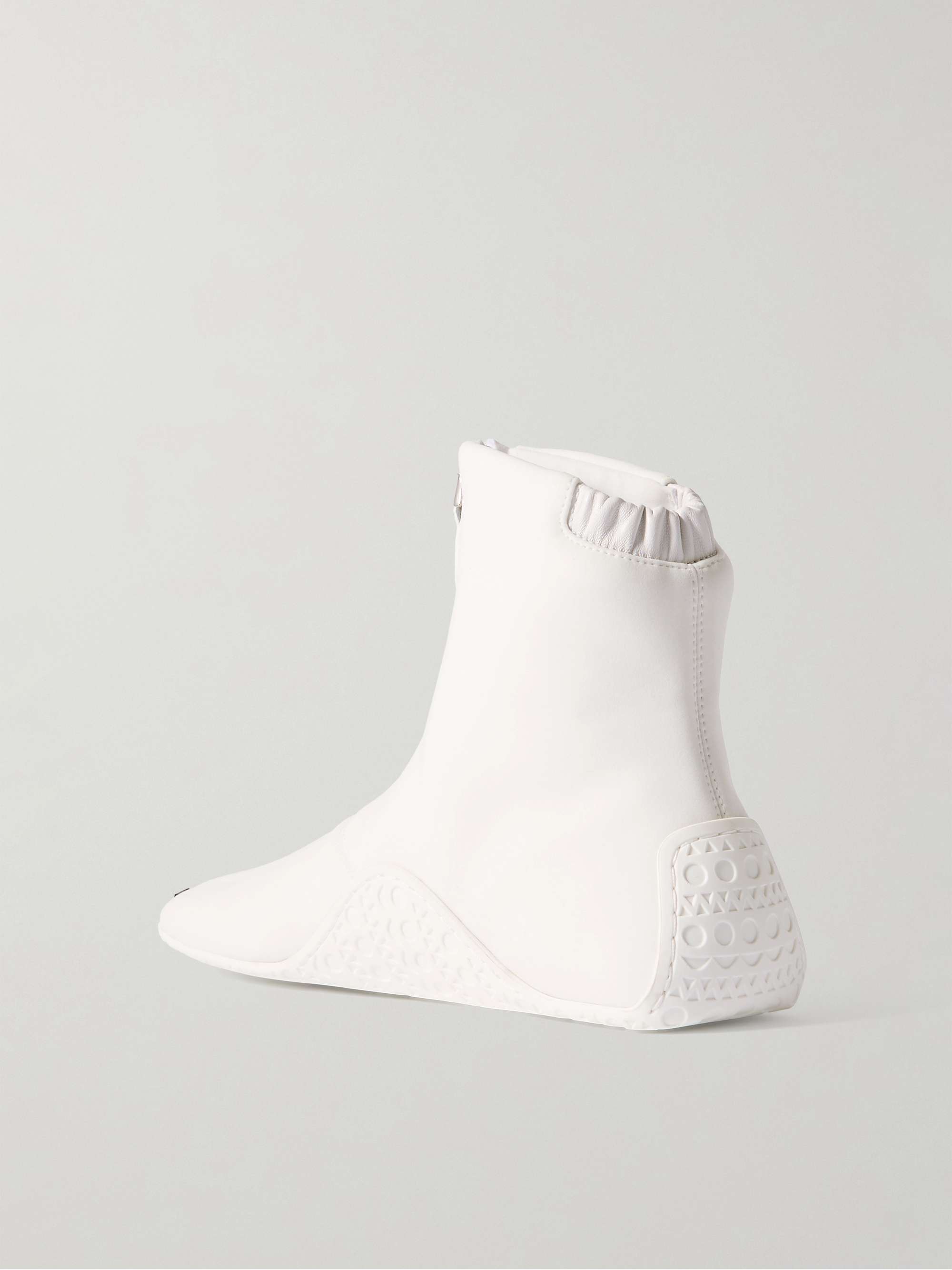 ALAÏA 