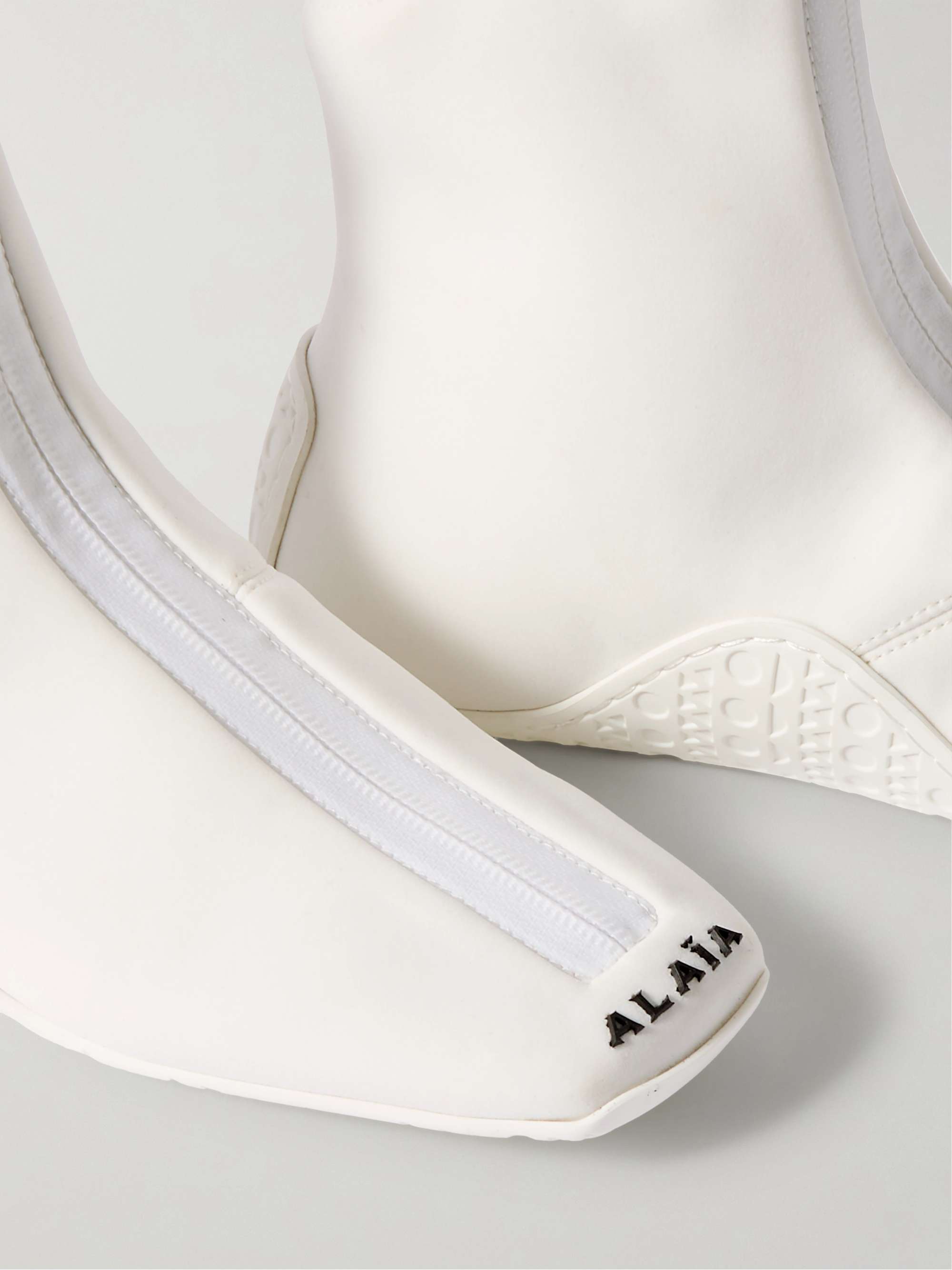 ALAÏA 