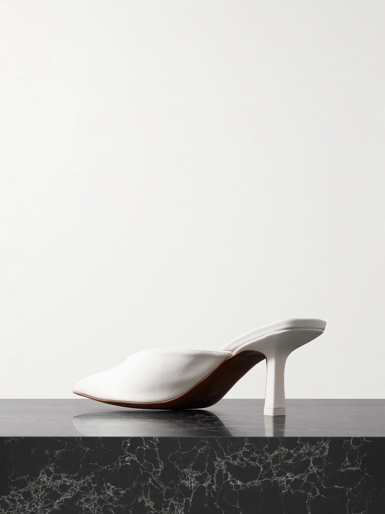 Neous Matar Leather Mules In Cream