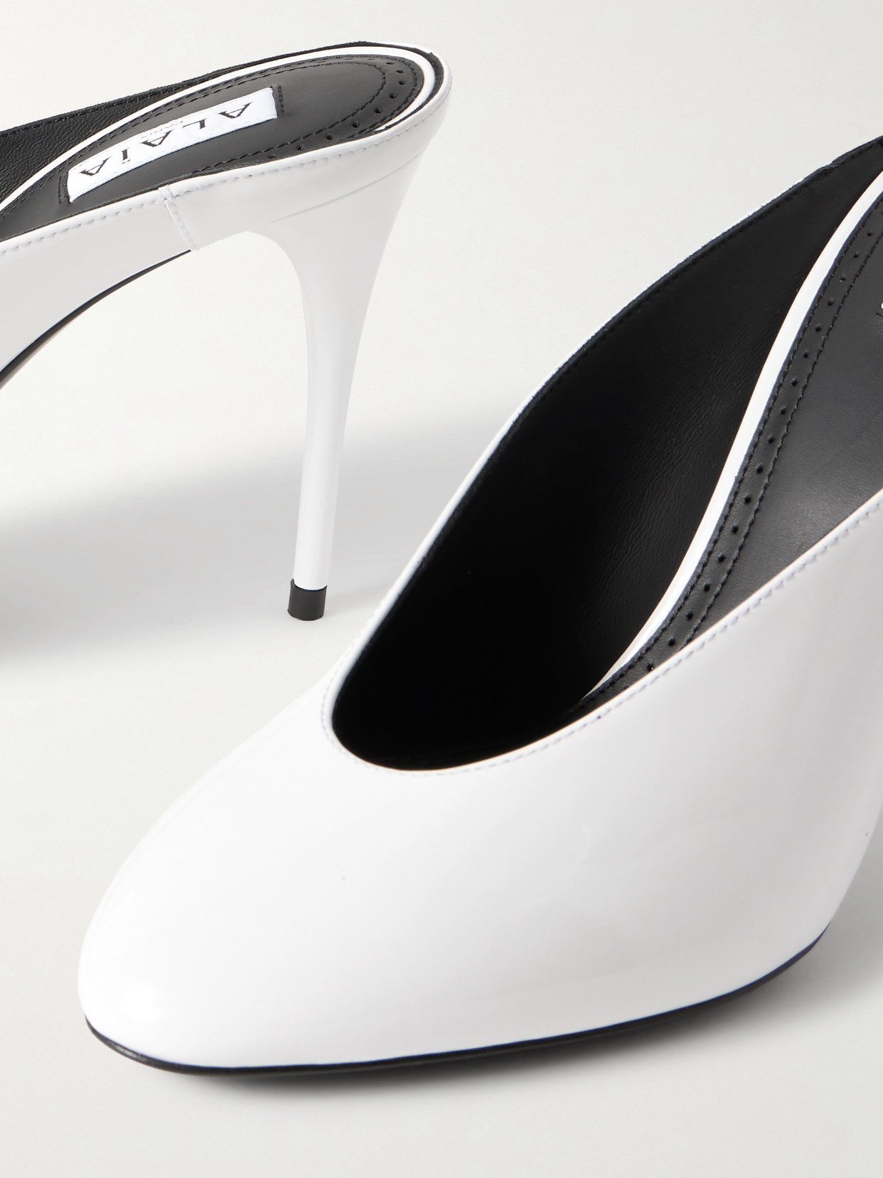 Alaïa Patent-leather Pumps In White