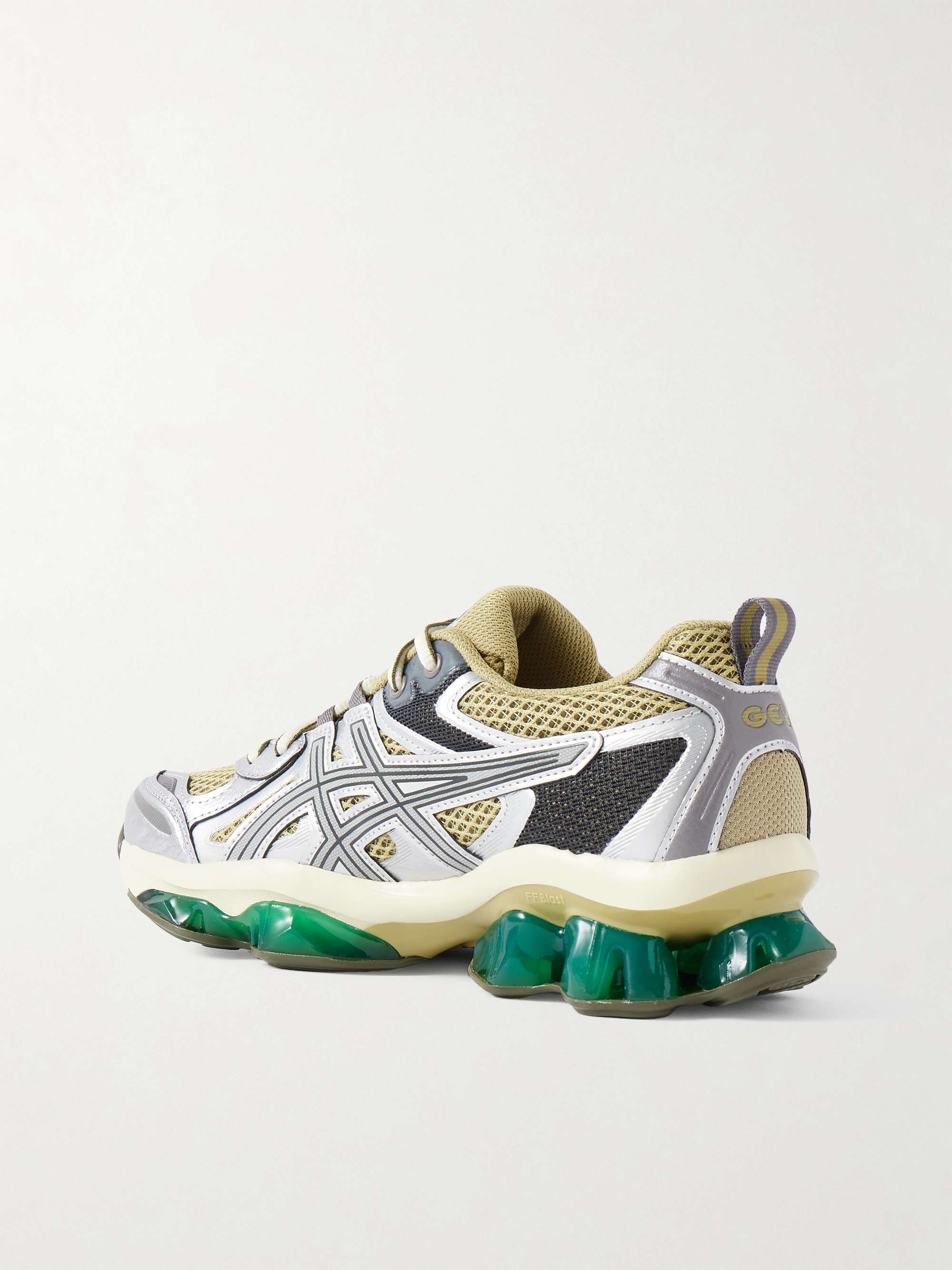 ASICS 