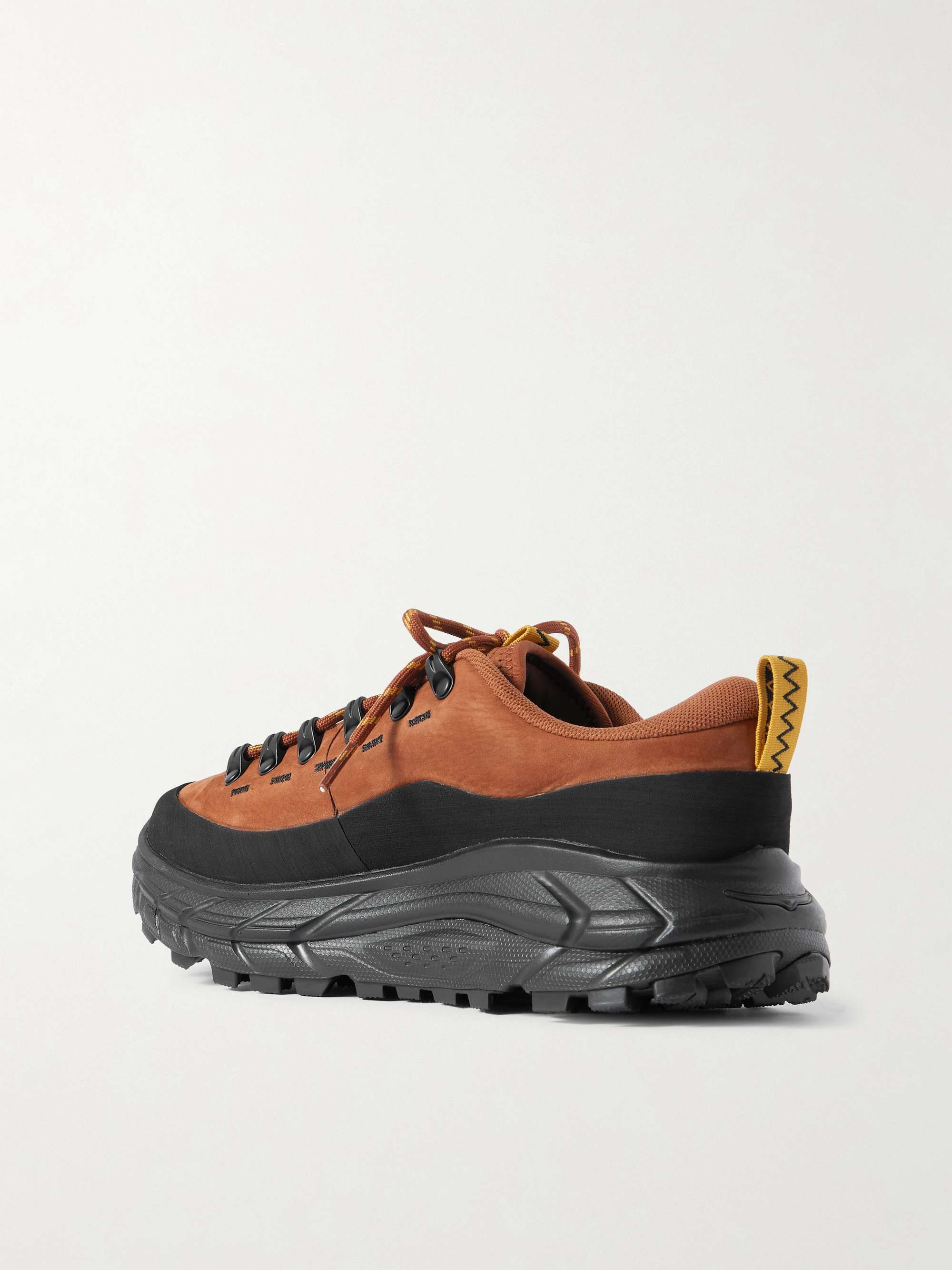 HOKA ONE ONE 