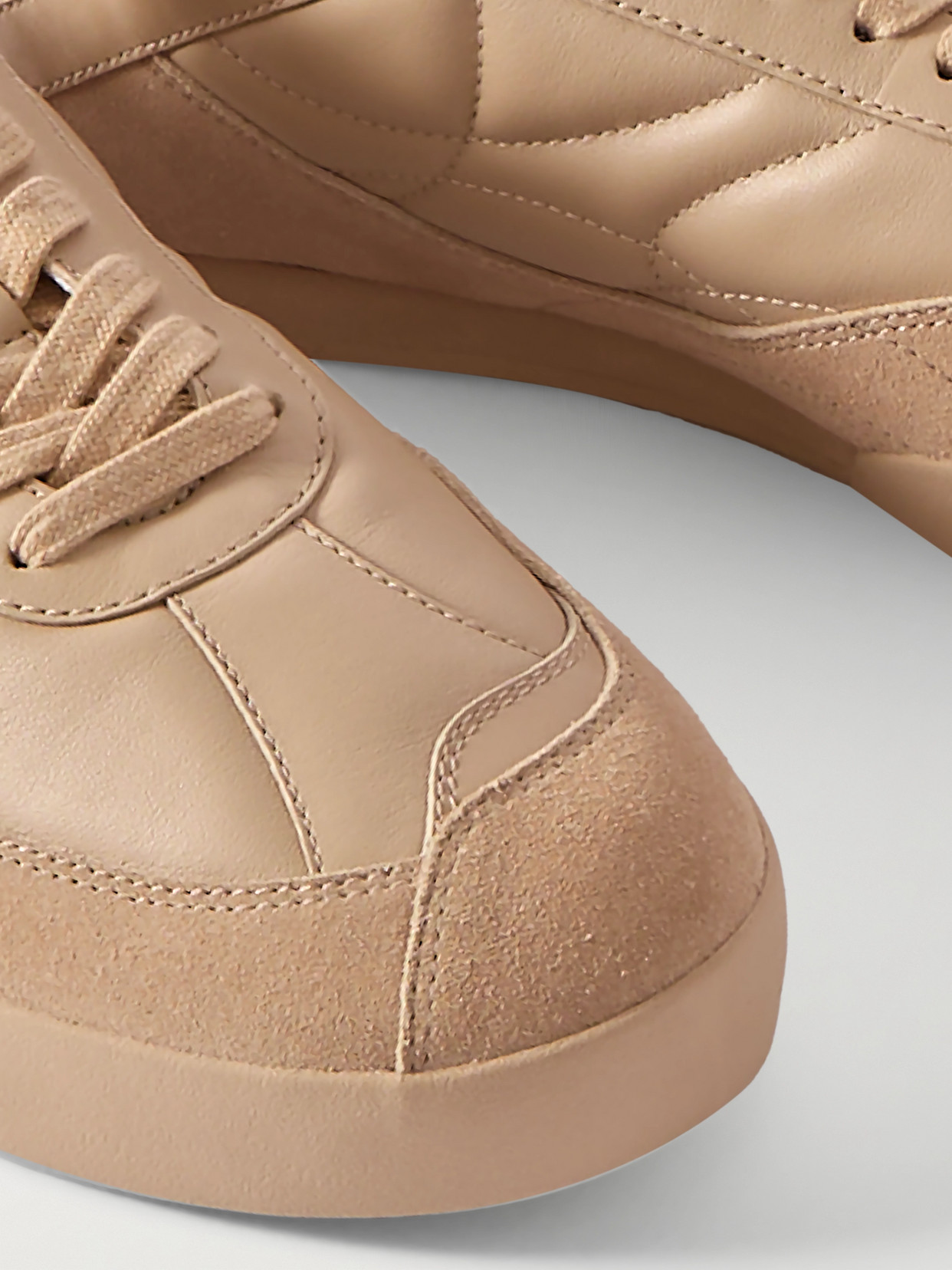 Chloé Kick Quilted Leather Sneakers In Neutrals