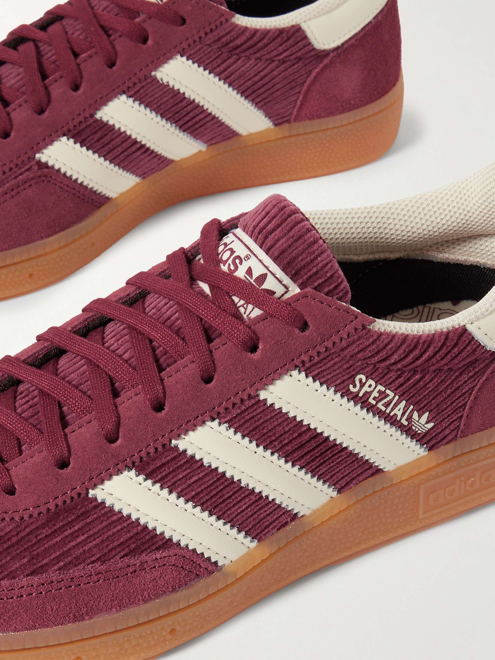 Burgundy adidas spezial 2025