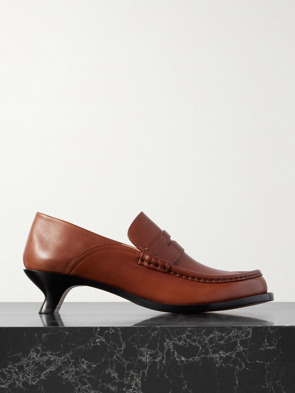 LOEWE - Campo Leather Pumps - Red